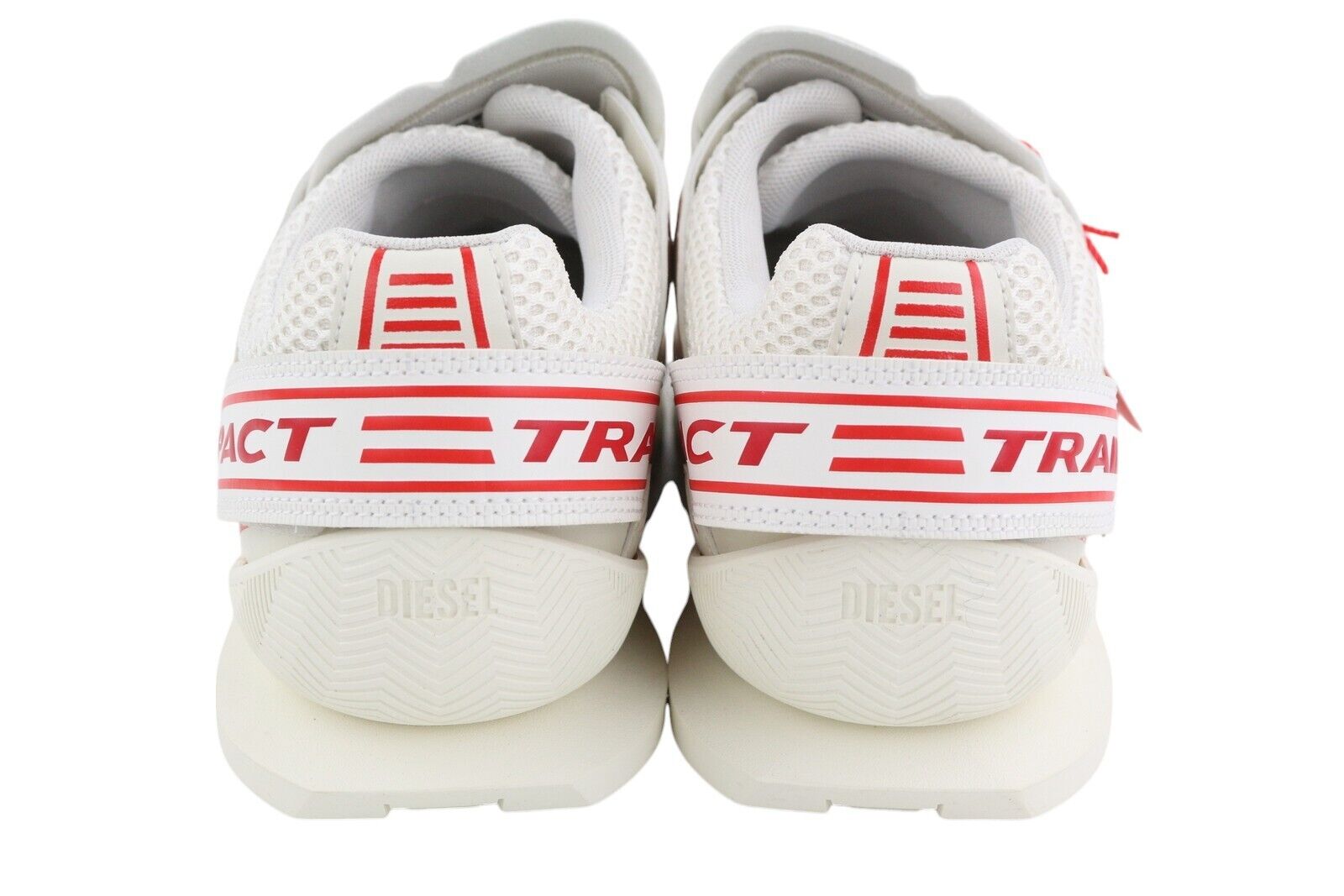 DIESEL S-Pendio Lc vyriški sportbačiai, 44.5 dydis, balti, migdolų spalvos, žemakulniai, rekomenduojama kaina – 295 € 