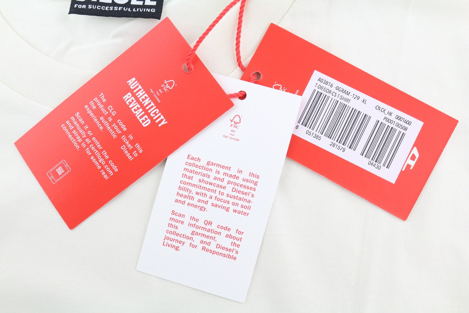 DIESEL T-Diegor-C5 vyriški marškinėliai XL dydžio, dramblio kaulo spalvos, trumpomis rankovėmis, apvalia kaklo iškirpte, medvilnės mišinio logotipu 