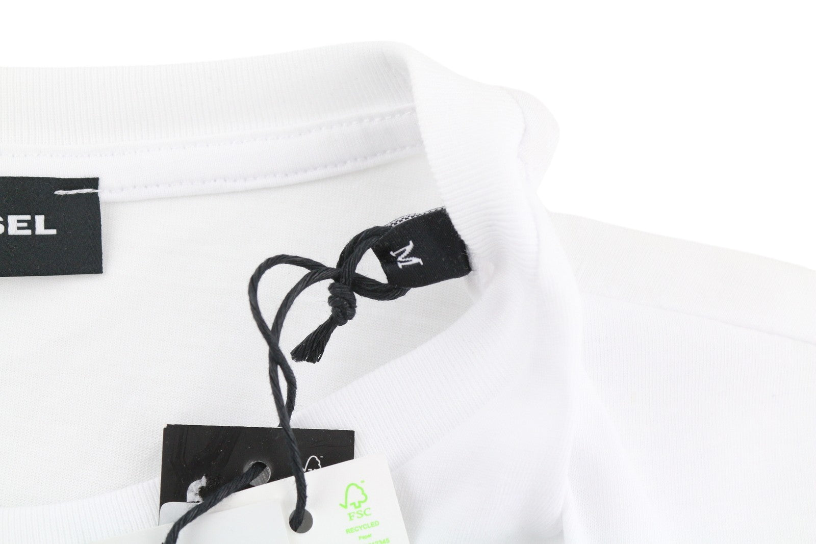 DIESEL T-Diegos-K24 vyriški marškinėliai M, balti, trumpomis rankovėmis, apvalia apykakle, medvilninio trikotažo. 