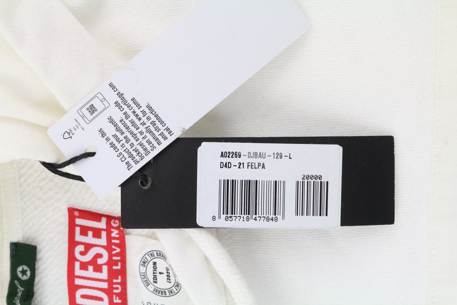 DIESEL D4D-21 vyriškas džemperis su gobtuvu L dydžio, baltas, medvilninis megztinis su kengūros kišene ir gobtuvu. RMK 175 € 