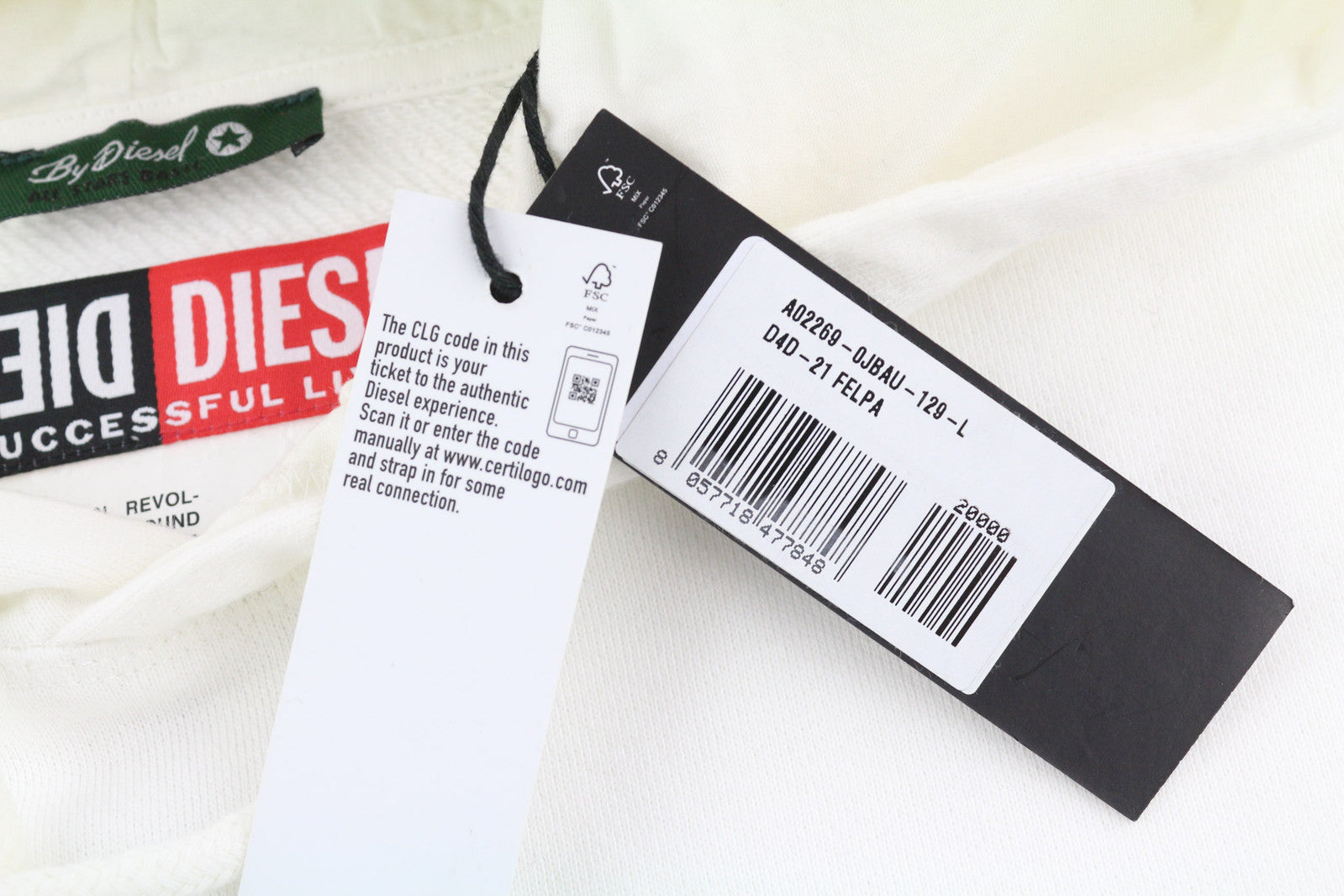 DIESEL D4D-21 vyriškas džemperis su gobtuvu L dydžio, baltas, medvilninis megztinis su kengūros kišene ir gobtuvu. RMK 175 € 