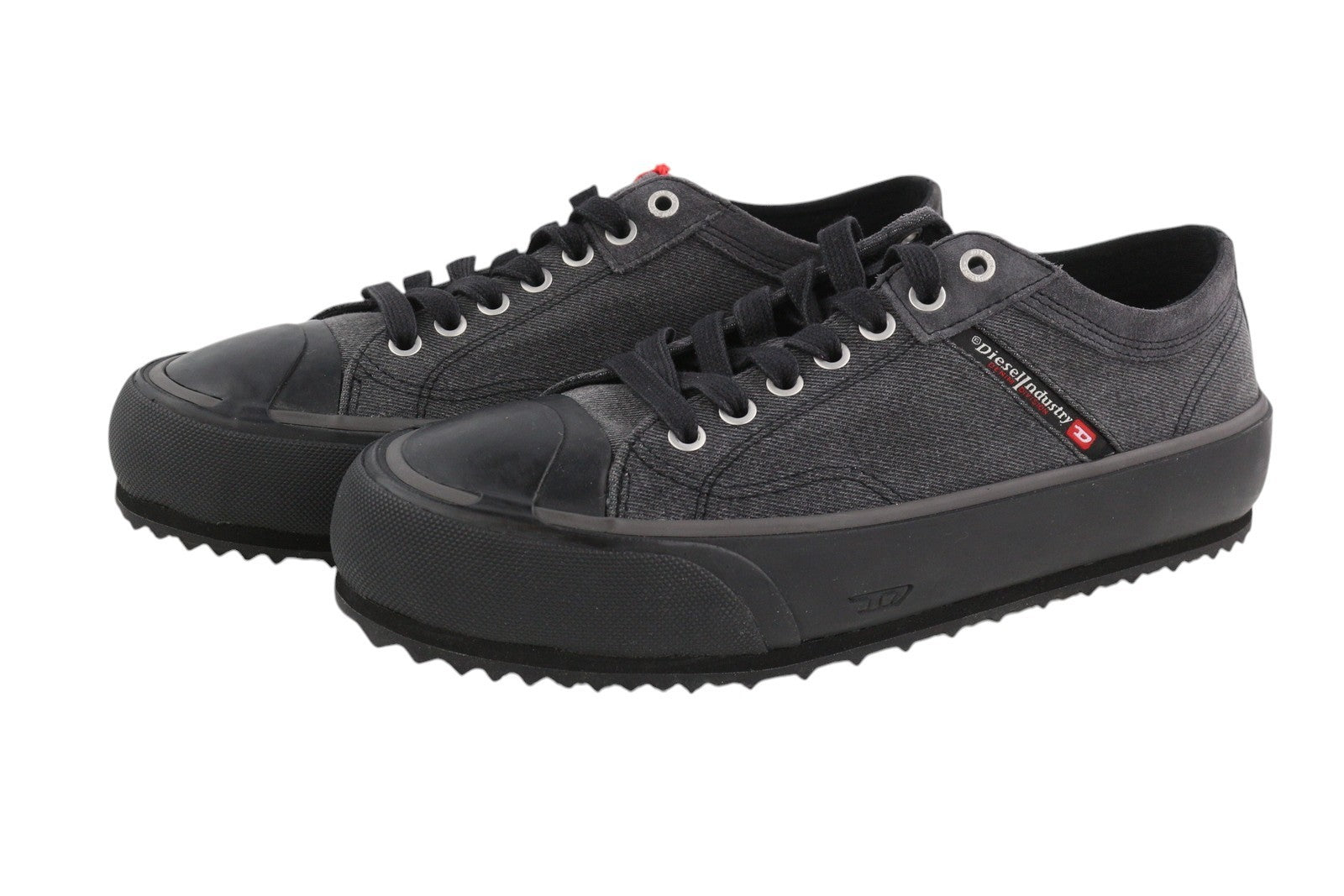 DIESEL S-Principia Low X vyriški sportbačiai EU43 unisex žema palaidine su raišteliais, migdolų spalvos, rekomenduojama kaina – 185 € 