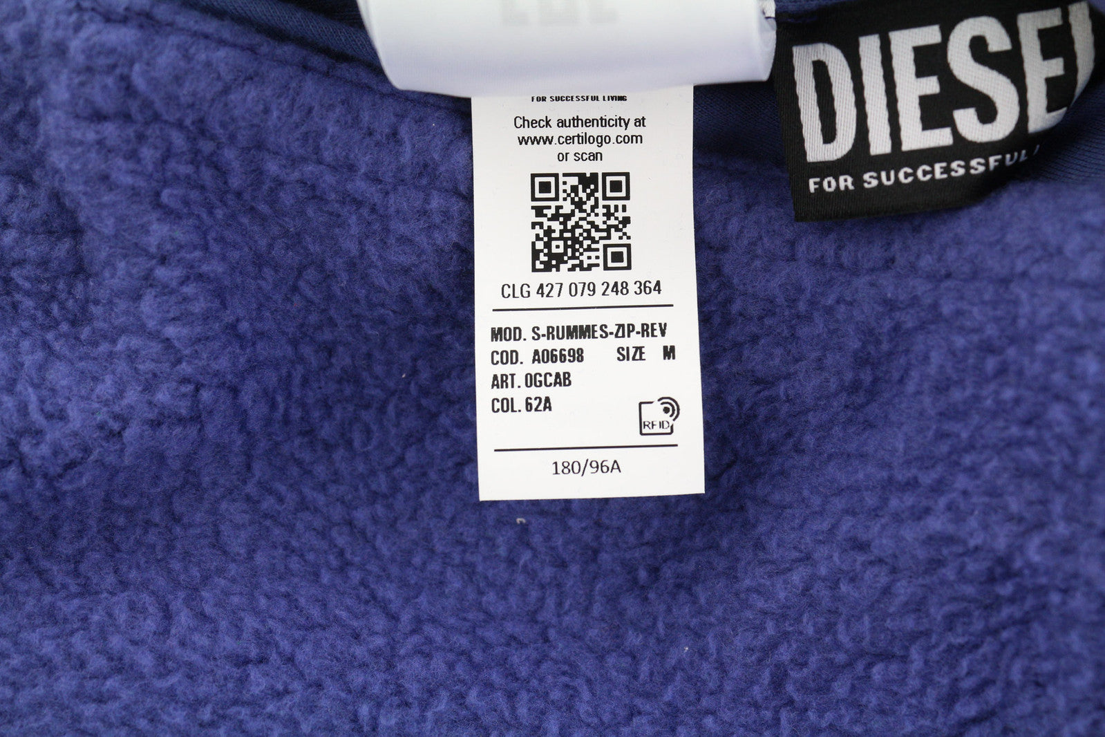 DIESEL S-Rummes-Zip-Rev vyriškas džemperis su gobtuvu M, mėlynas, su flisinėmis kišenėmis, didelis, rekomenduojama kaina – 250 € 