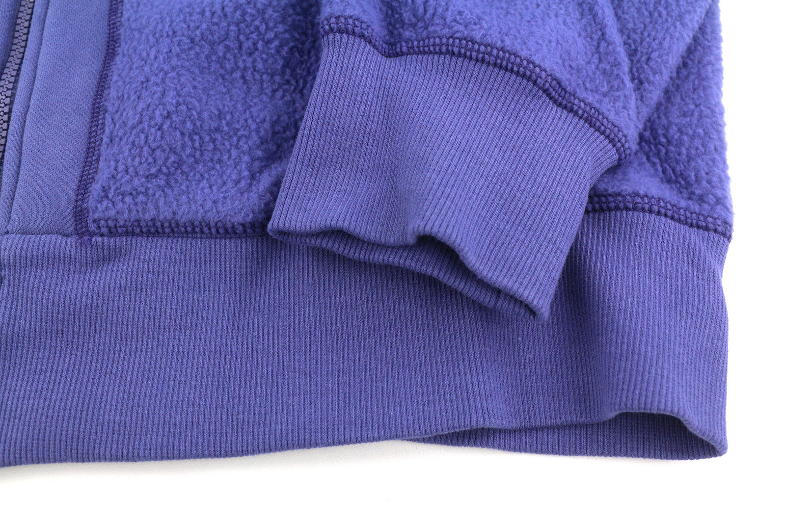 DIESEL S-Rummes-Zip-Rev vyriškas džemperis su gobtuvu, L, mėlynas, rekomenduojama kaina – 250 €, su didelėmis flisinėmis kišenėmis. 