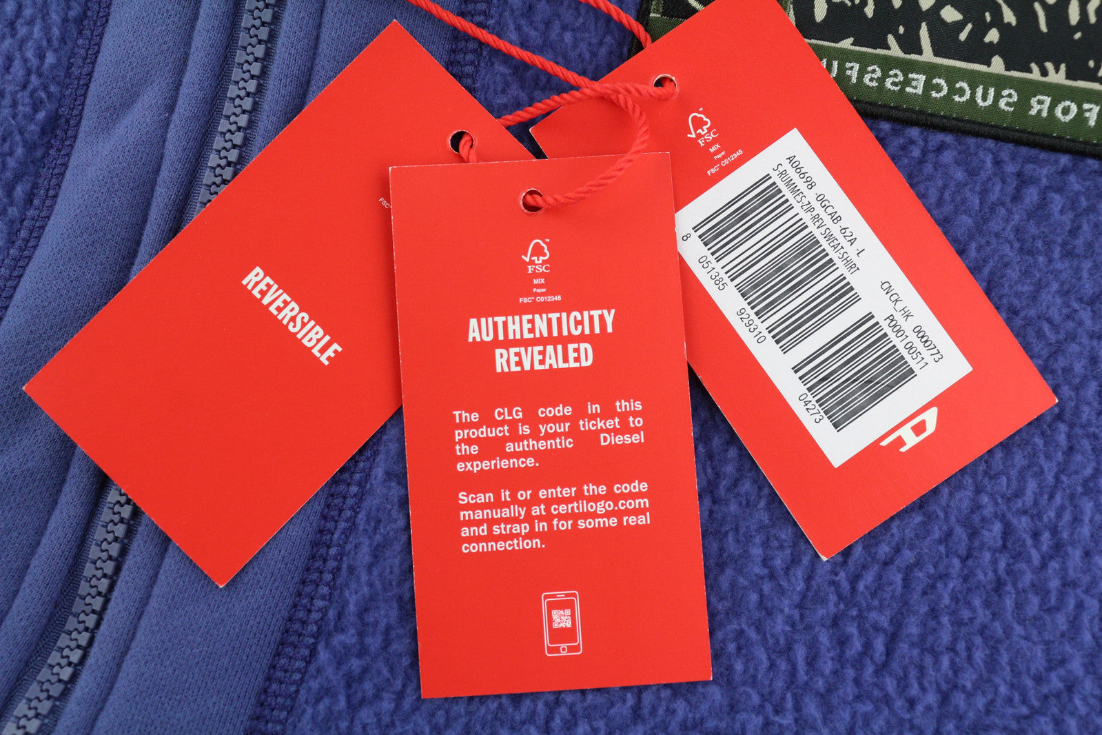 DIESEL S-Rummes-Zip-Rev vyriškas džemperis su gobtuvu, L, mėlynas, rekomenduojama kaina – 250 €, su didelėmis flisinėmis kišenėmis. 