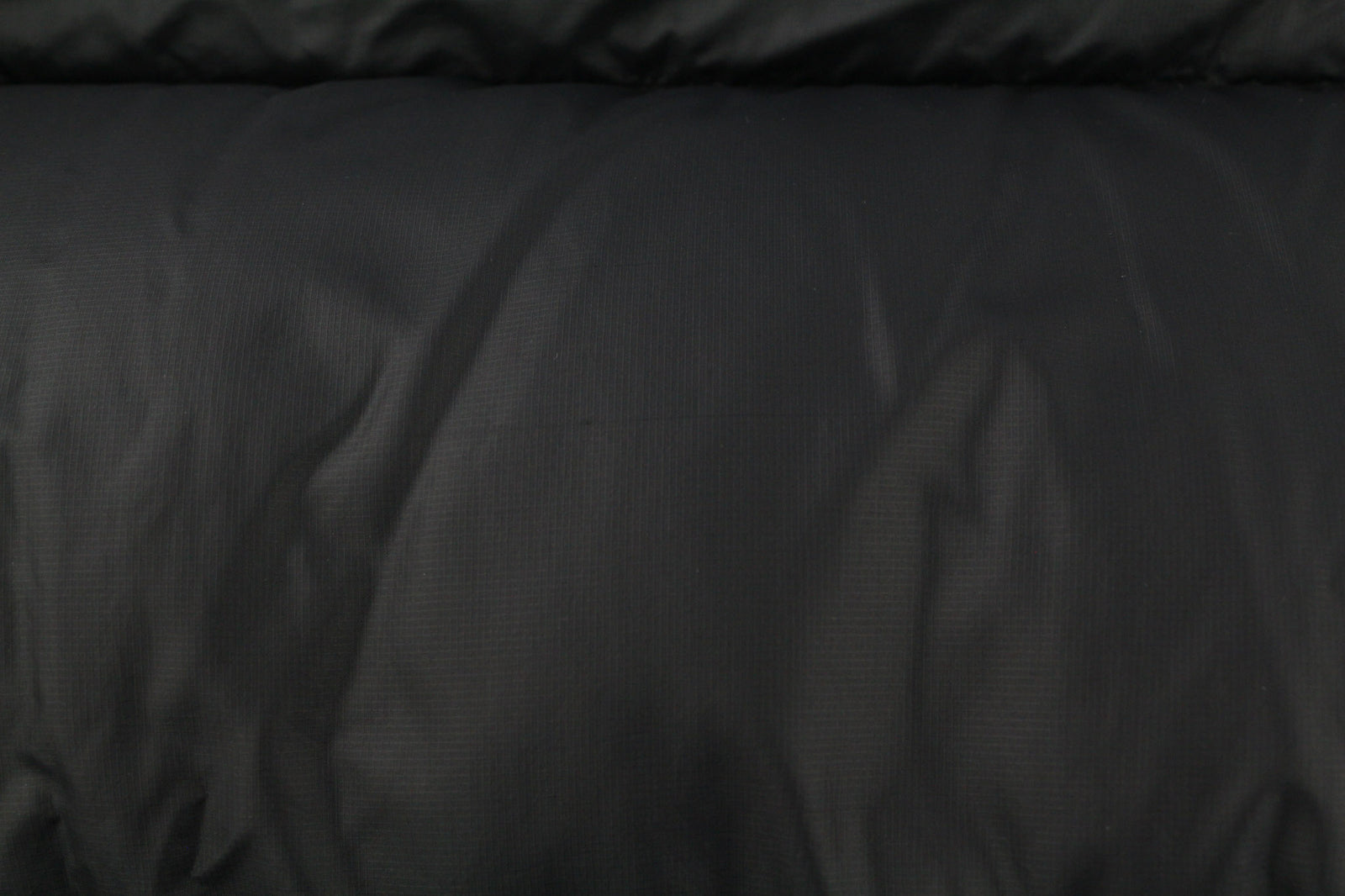 THE NORTH FACE Nuptse trumpa moteriška striukė M, balta, 700 pūkų izoliacija, dygsniuota 