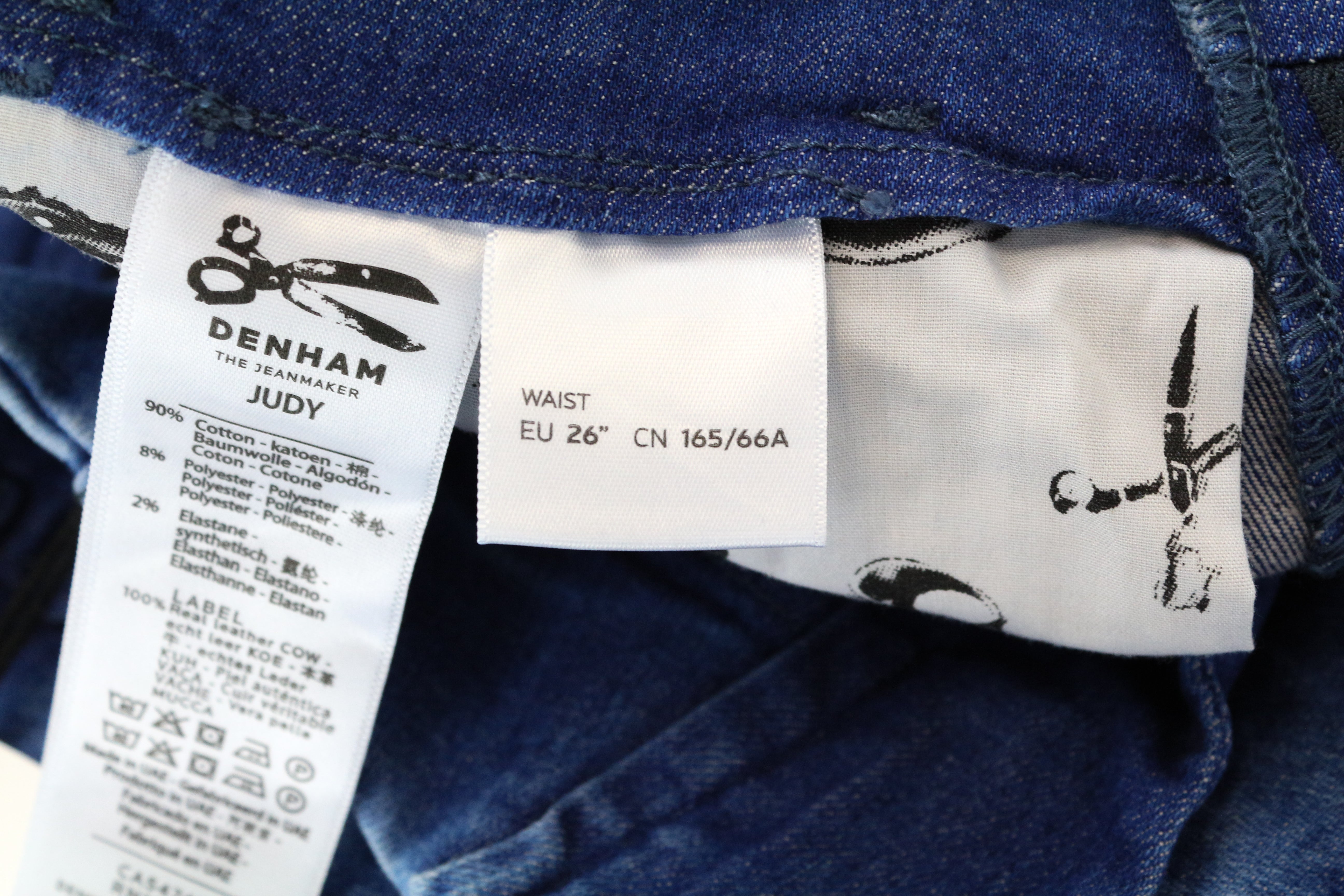 DENHAM Judy Flare moteriški džinsai W26/L32 mėlyni, tamprūs medvilniniai, aukštu juosmeniu, klostuoti 