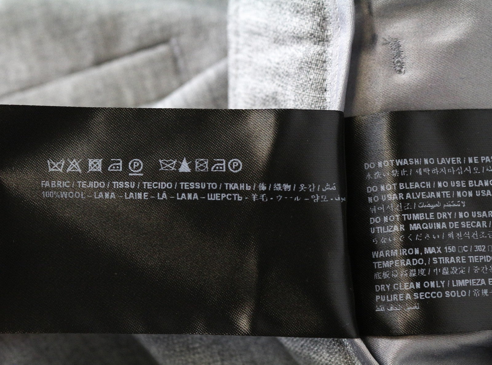 SUISTUDIO moteriškos „Robin“ kelnės, UK16S, pilkos, vilnonės, klostuotos, biuro kelnės 