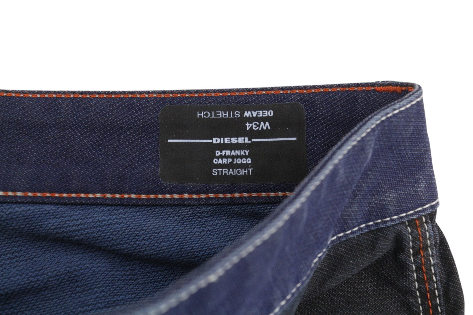 DIESEL D-Franky Carp Jogg 0EEAW vyriški džinsai W34 tiesaus kirpimo su tampriu užtrauktuku, rekomenduojama kaina – 200 € 