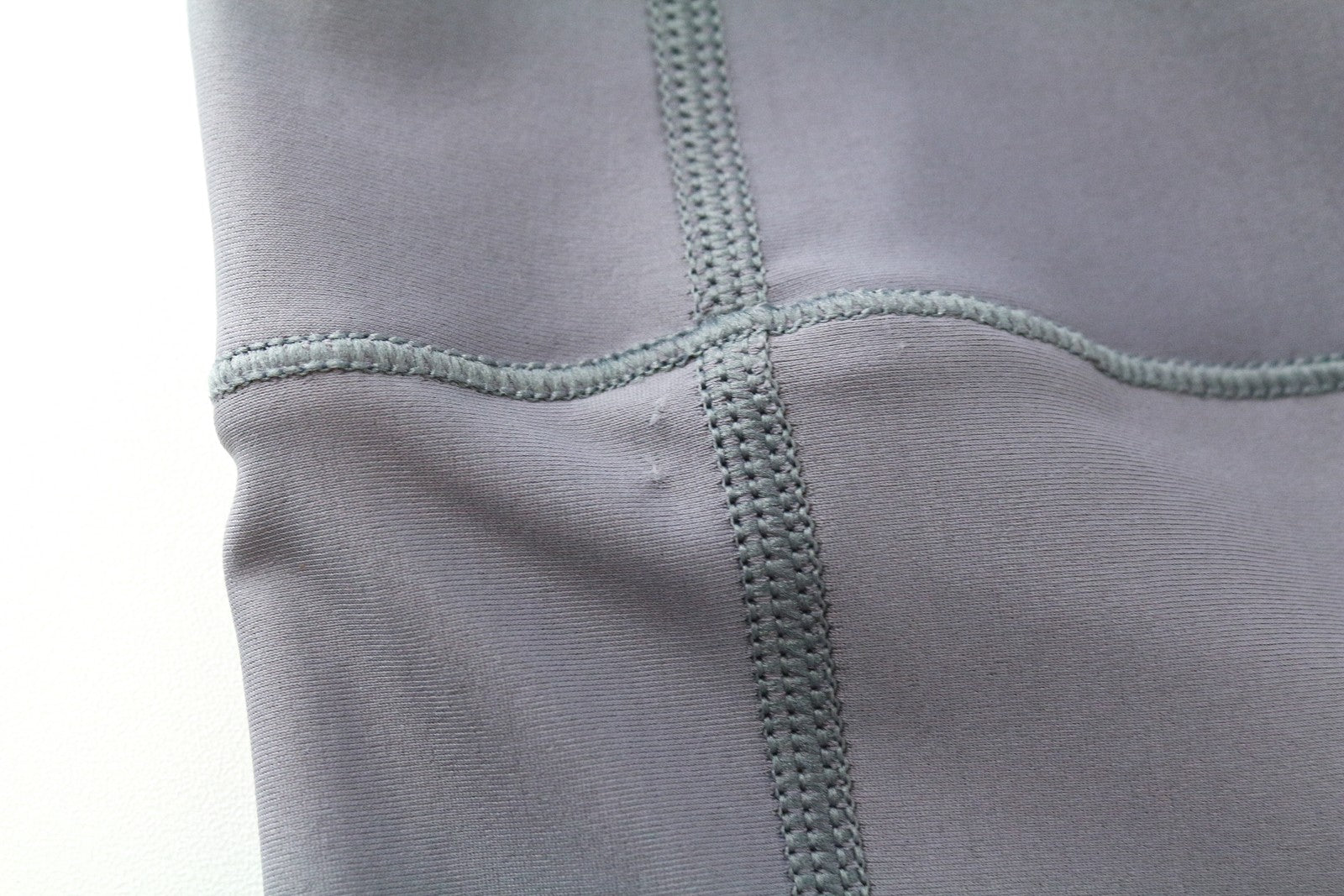 Prakaituotos „Betty“ sportinės tamprės ~S pilkos, užtraukiamos, paprastos, tamprios sportinės aprangos 