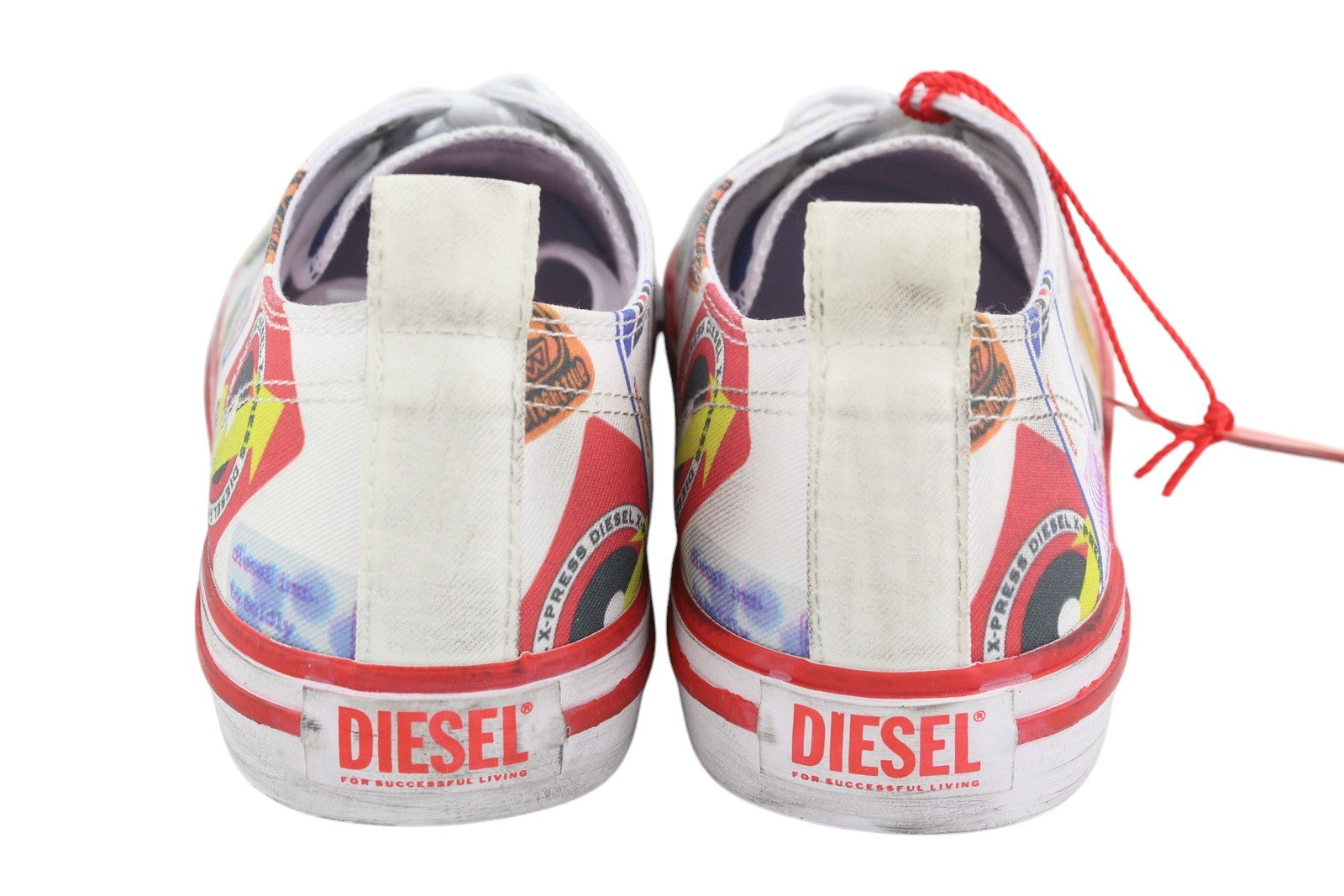 DIESEL S-Athos žemakulniai vyriški sportbačiai EU43 raštuoti žemakulniai su nėriniuotais migdolų nosimis, rekomenduojama mažmeninė kaina – 160 € 