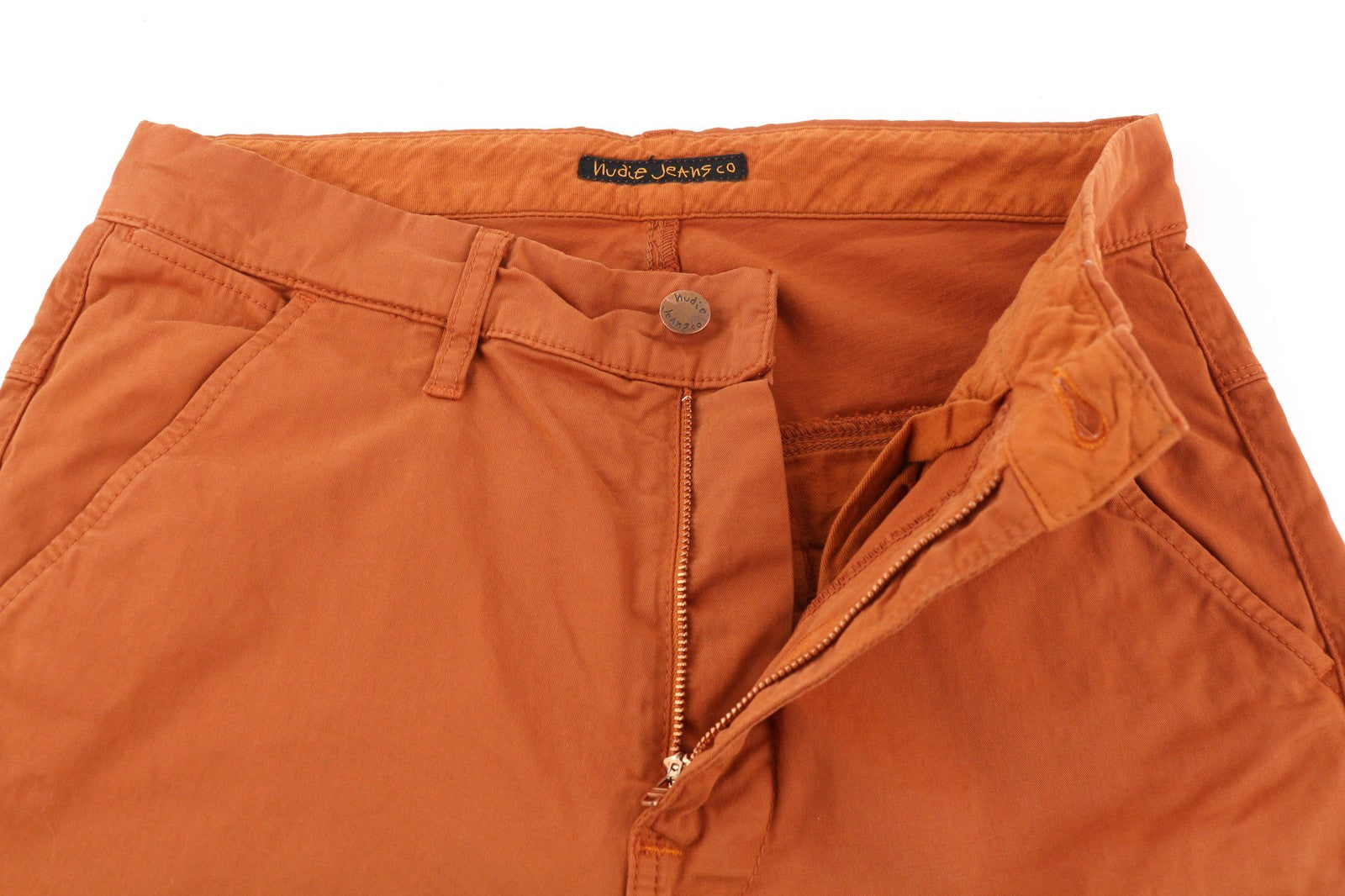 NUDIE JEANS chaki spalvos vyriškos kelnės W29/L32 plonos, tamprios, šiltos, oranžinės, laisvalaikio stiliaus 