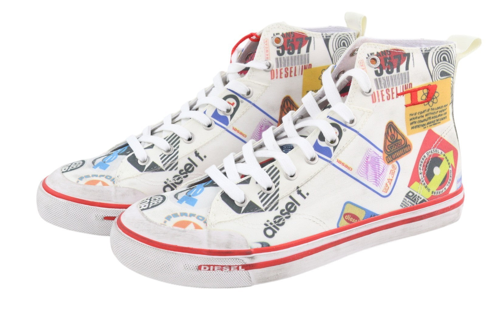 DIESEL S-Athos Mid vyriški sportbačiai EU41 raštuoti aukšti bateliai su raišteliais ir migdolų nosimi, rekomenduojama kaina – 160 € 