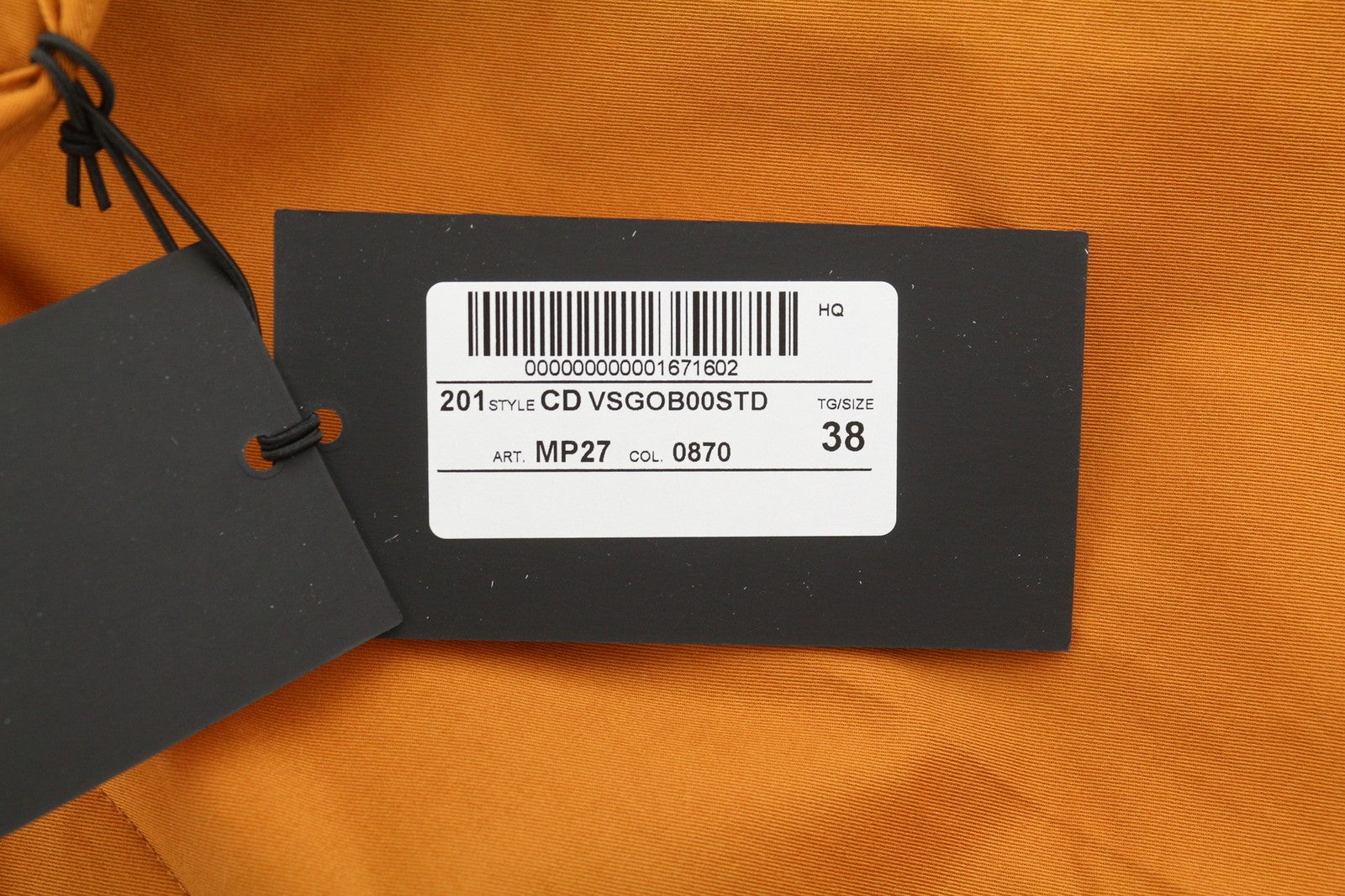 PT TORINO Gio moteriškos kelnės, 38 W28, chino stiliaus, plonos, atlenktos, trumpos, rudos. Rekomenduojama mažmeninė kaina – 240 €. 