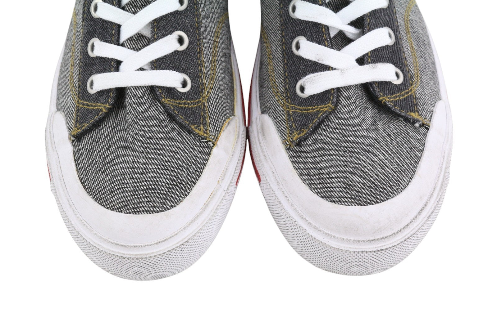 DIESEL S-Athos Mid vyriški sportbačiai, 42 dydžio, tamsaus džinso imitacijos, suvarstomi migdolų formos noseliais, rekomenduojama kaina – 160 € 