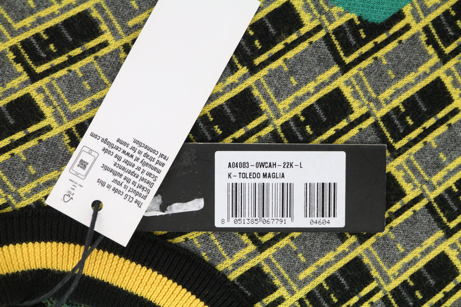 DIESEL K-Toledo vyriškas megztinis L dydžio, apvalios kaklo iškirptės, megztas raštuotas, rekomenduojama kaina – 160 € 