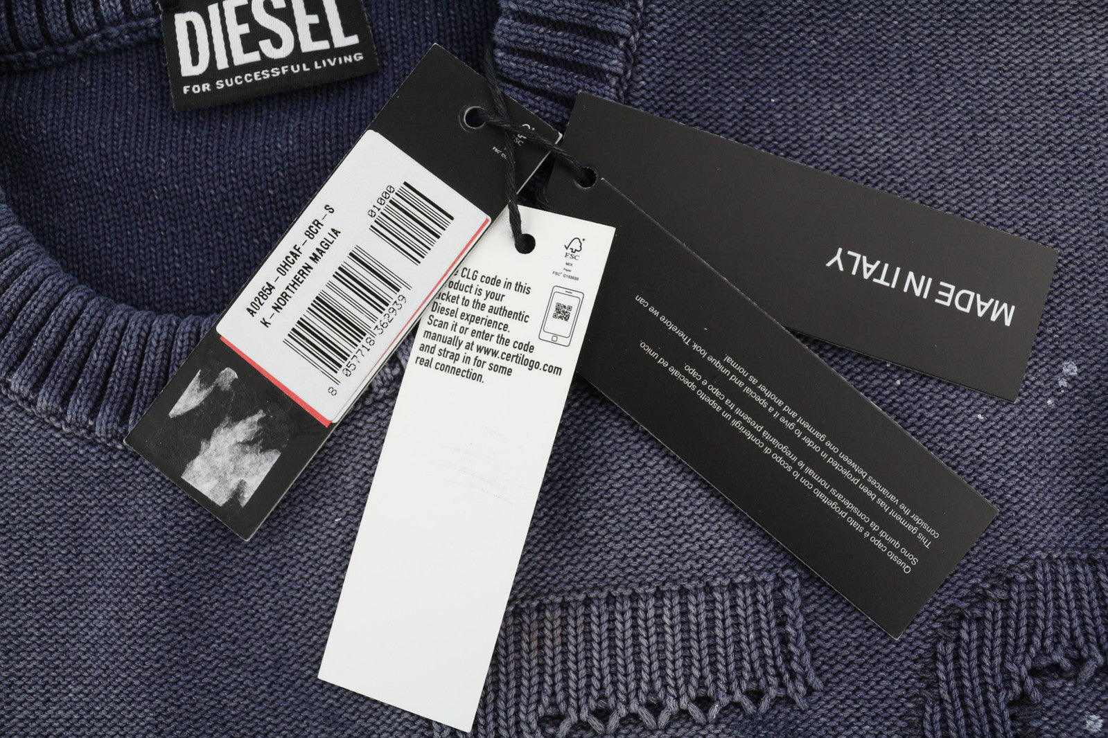 DIESEL K-Northern vyriškas megztinis S dydžio, skalbto efekto, megztas, mėlynas, rekomenduojama kaina – 275 € 