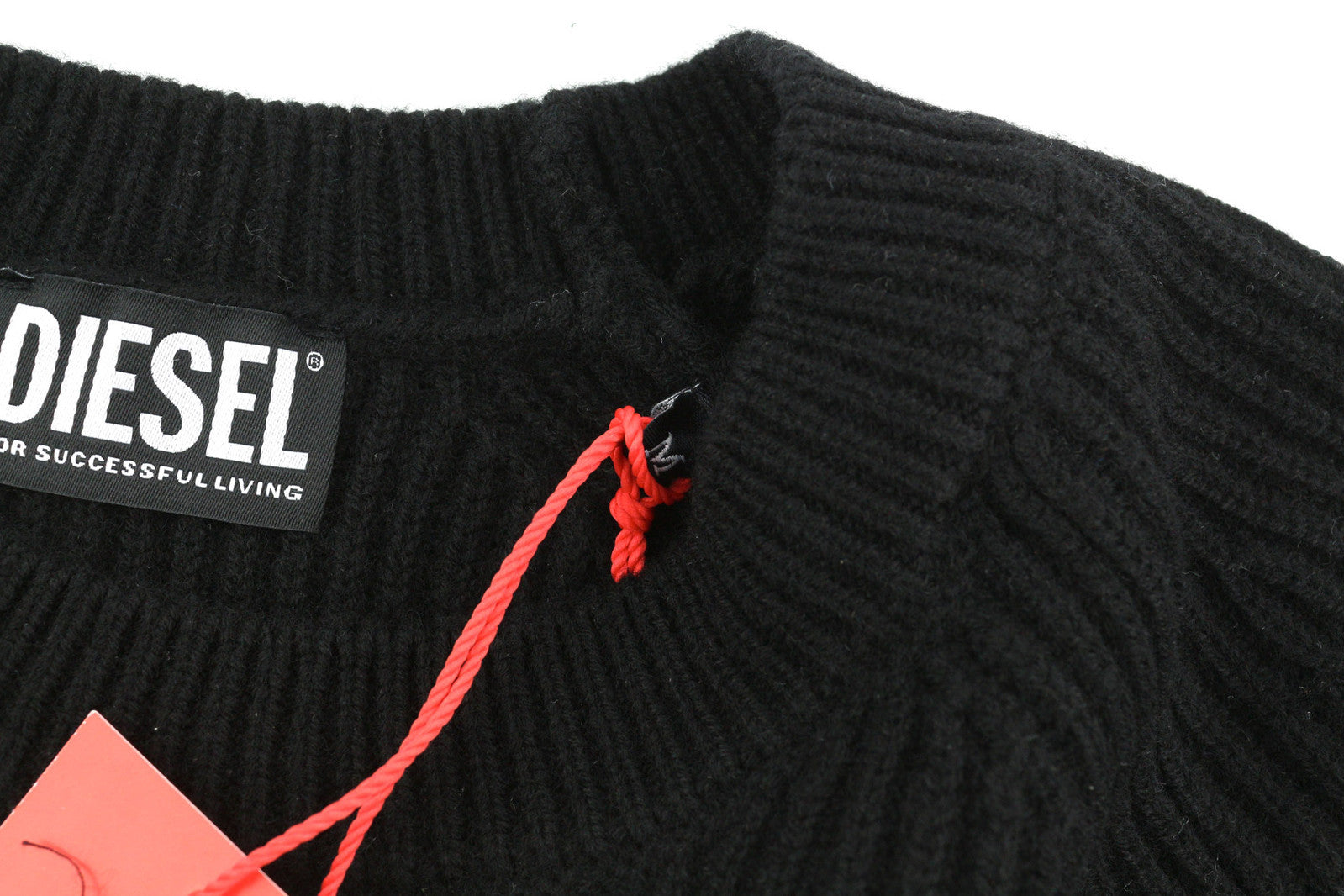 DIESEL K-Liff vyriškas megztinis M, juodas, vilnonis megztinis su apvalia kaklo iškirpte, rekomenduojama mažmeninė kaina – 275 € 