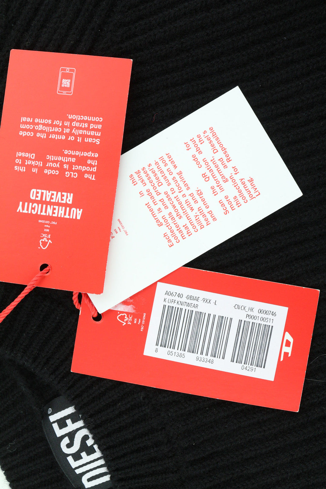 DIESEL K-Liff vyriškas megztinis L dydžio, juodas, vilnonis megztinis su apvalia apykakle, rekomenduojama kaina – 275 € 