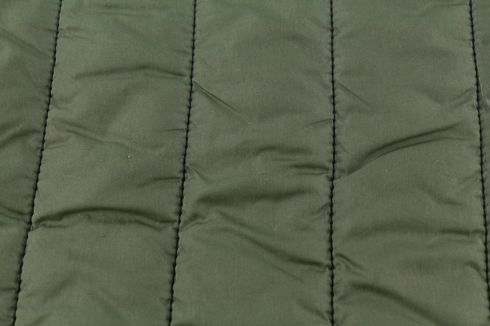 DIESEL S-Holty vyriškas džemperis, L dydžio, žalias, megztinis su paminkštinimu, dygsniuota apvalia kaklo apykakle, rekomenduojama kaina – 225 € 