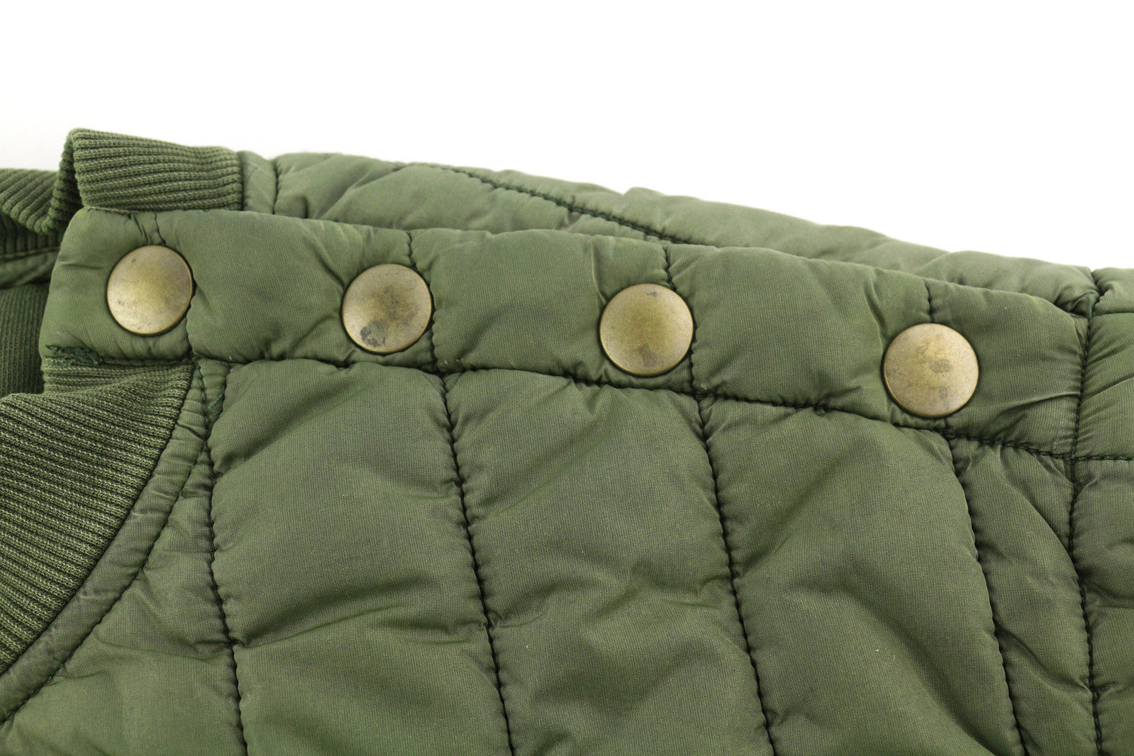 DIESEL S-Holty vyriškas džemperis, L dydžio, žalias, megztinis su paminkštinimu, dygsniuota apvalia kaklo apykakle, rekomenduojama kaina – 225 € 