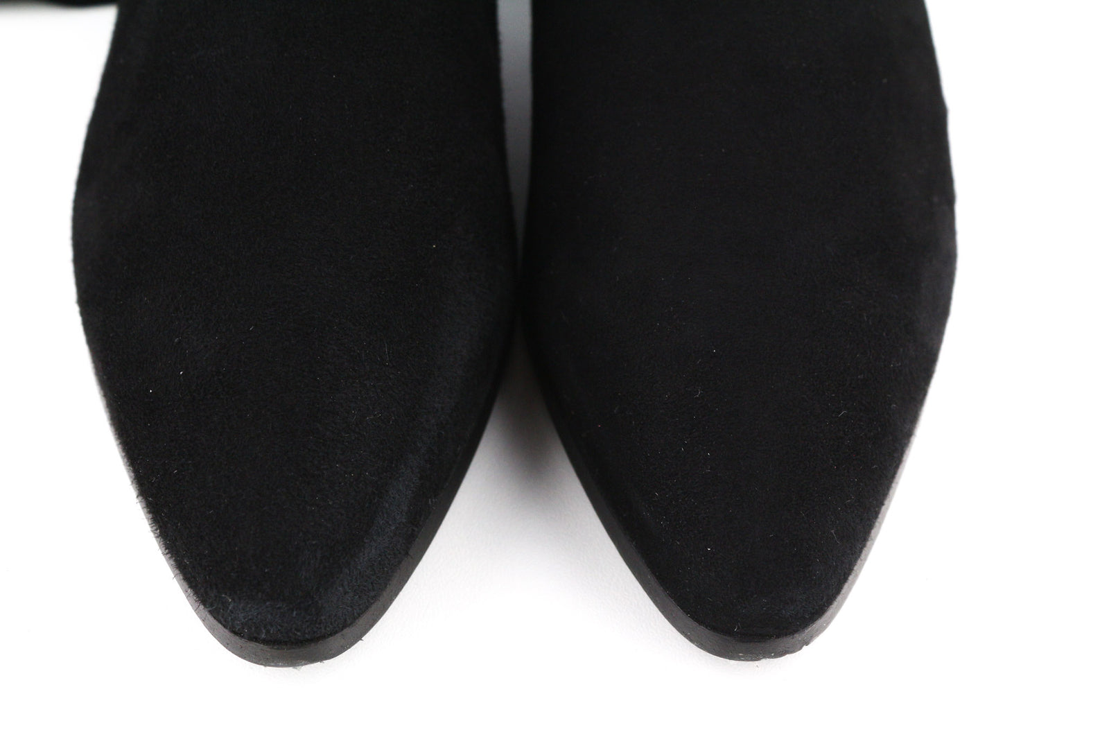 MAJE Flikuio moteriški aulinukai EU37 UK4 juodi, tamprios odos, ploni kulniukai iki šlaunų. 