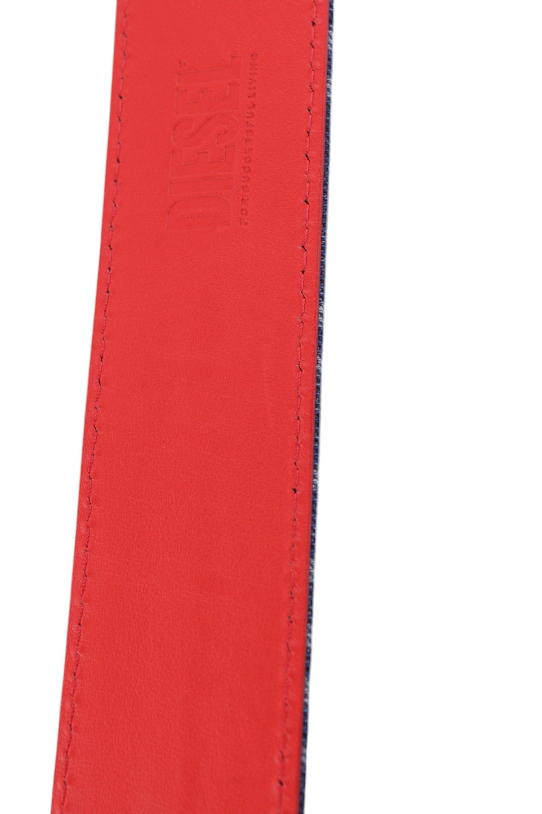 DIESEL B-Monogram vyriškas diržas, 95 cm, mėlynai raudonas, odinis, džinsinio rašto, laisvalaikio stiliaus, rekomenduojama kaina – 150 € 