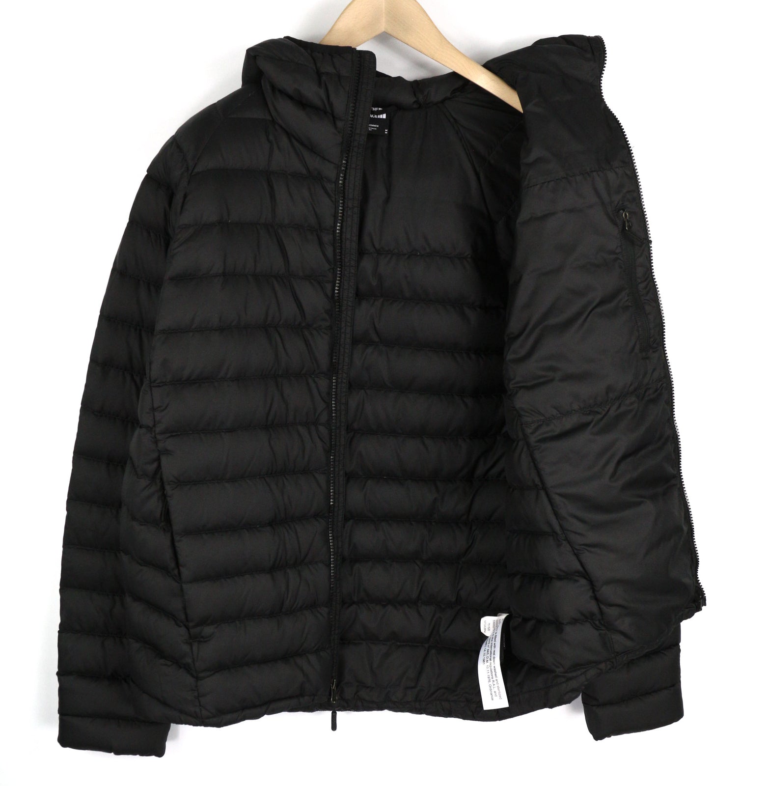 „THE NORTH FACE Travail“ vyriška pūkinė striukė M, su izoliacija ir gobtuvu, dygsniuota 