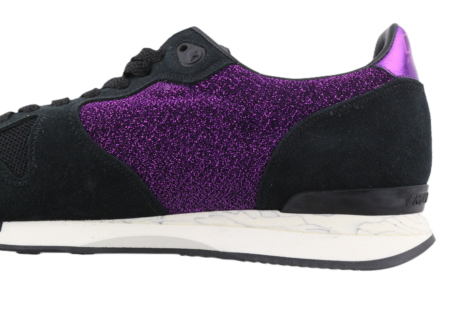 „GOLDEN GOOSE“ bėgimo bateliai moterims, 39 dydžio, violetiniai, juodi, odiniai, su blizgančiais raišteliais. 