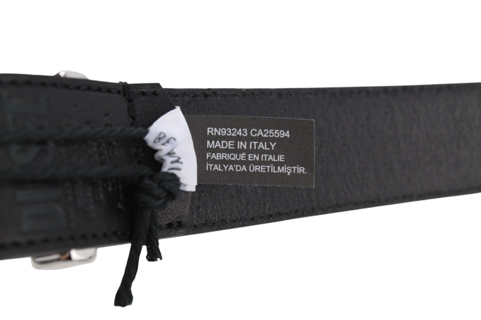 DIESEL B-Rock vyriškas diržas, 95 cm, juodas, natūralios odos, su kilpelėmis, su detalėmis. Rekomenduojama mažmeninė kaina – 80 €. 