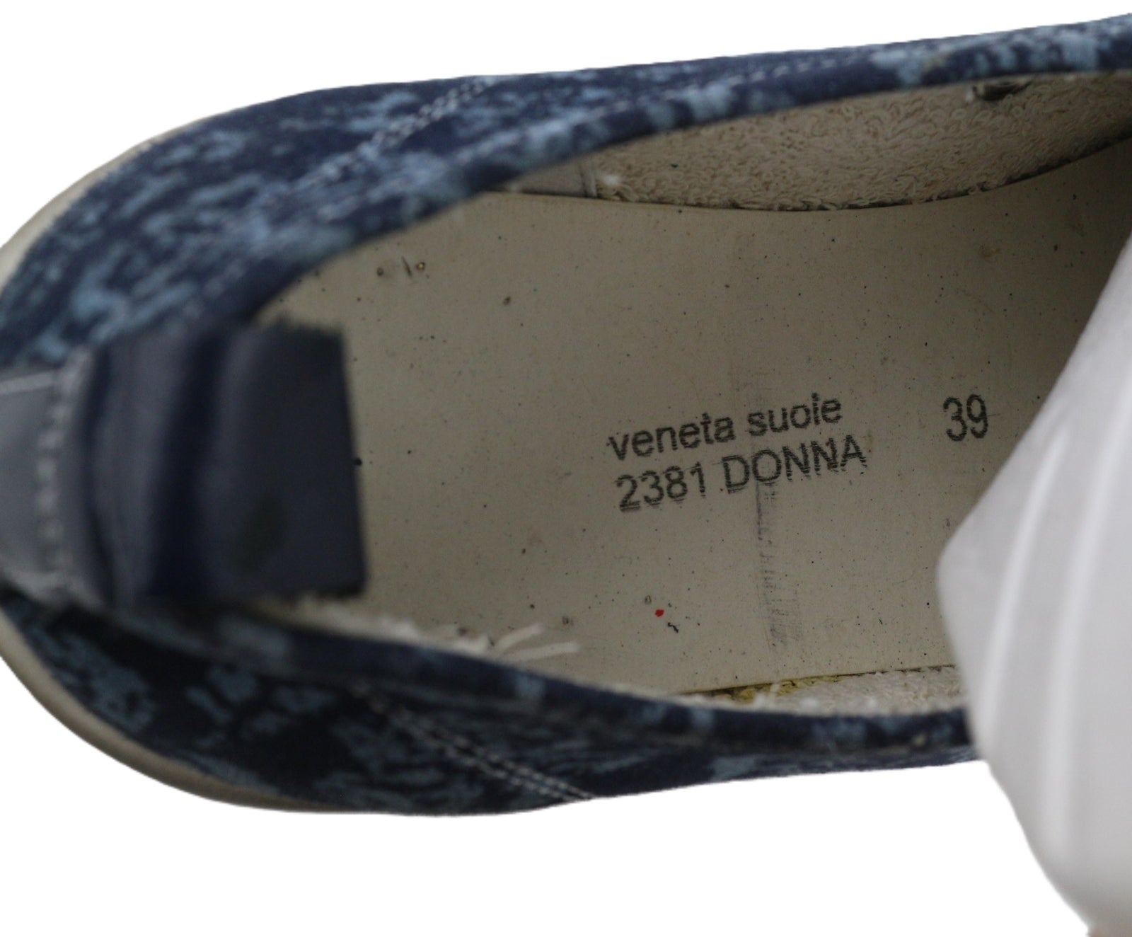 „GOLDEN GOOSE California“ moteriški sportbačiai, 39 dydis, mėlyni, sendinto rašto, su nėriniuotais bateliais, žema palaidine. 