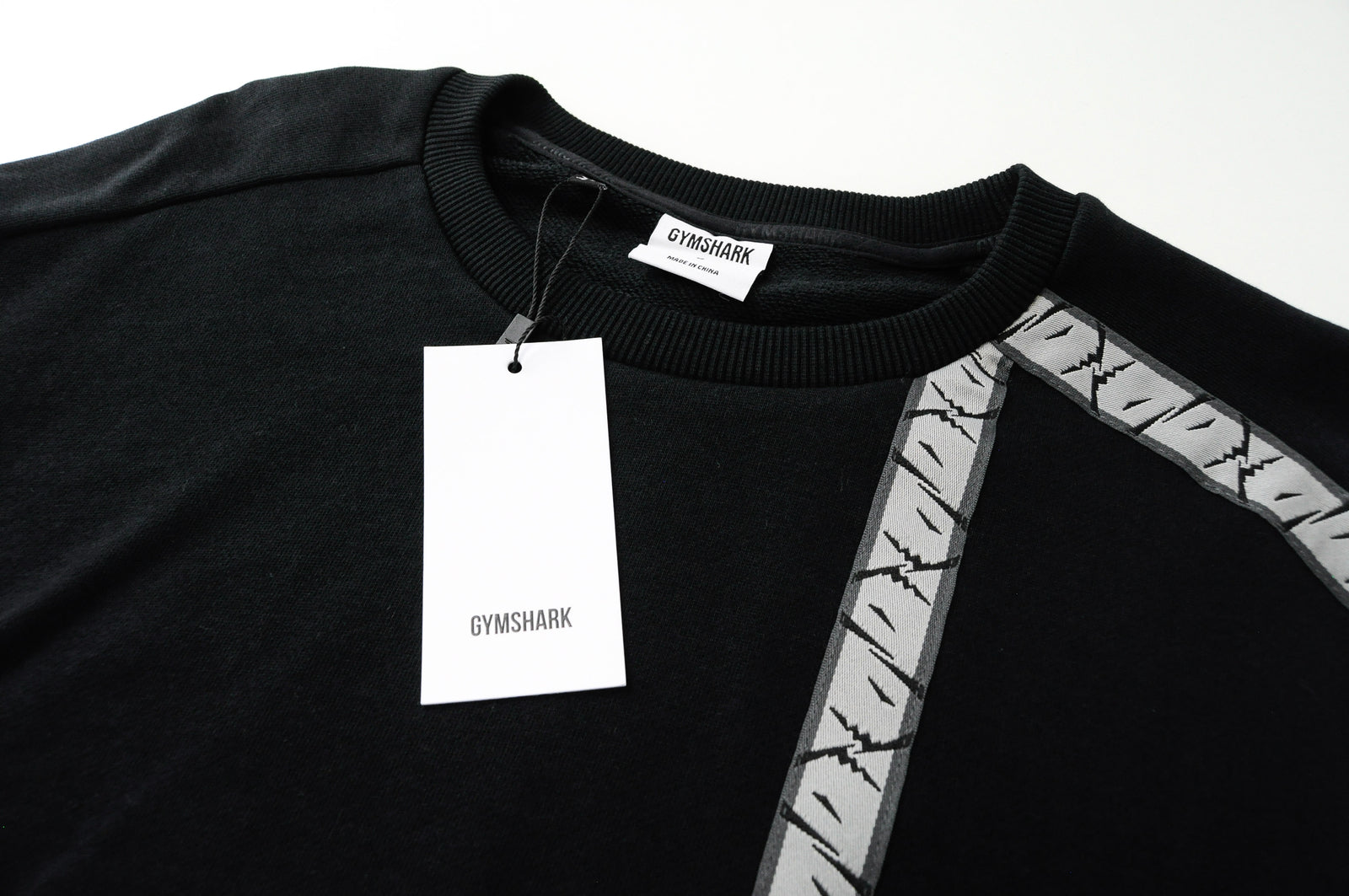 GYMSHARK moteriškas juodas džemperis ilgomis rankovėmis, trumpintas medvilninis megztinis S dydžio 