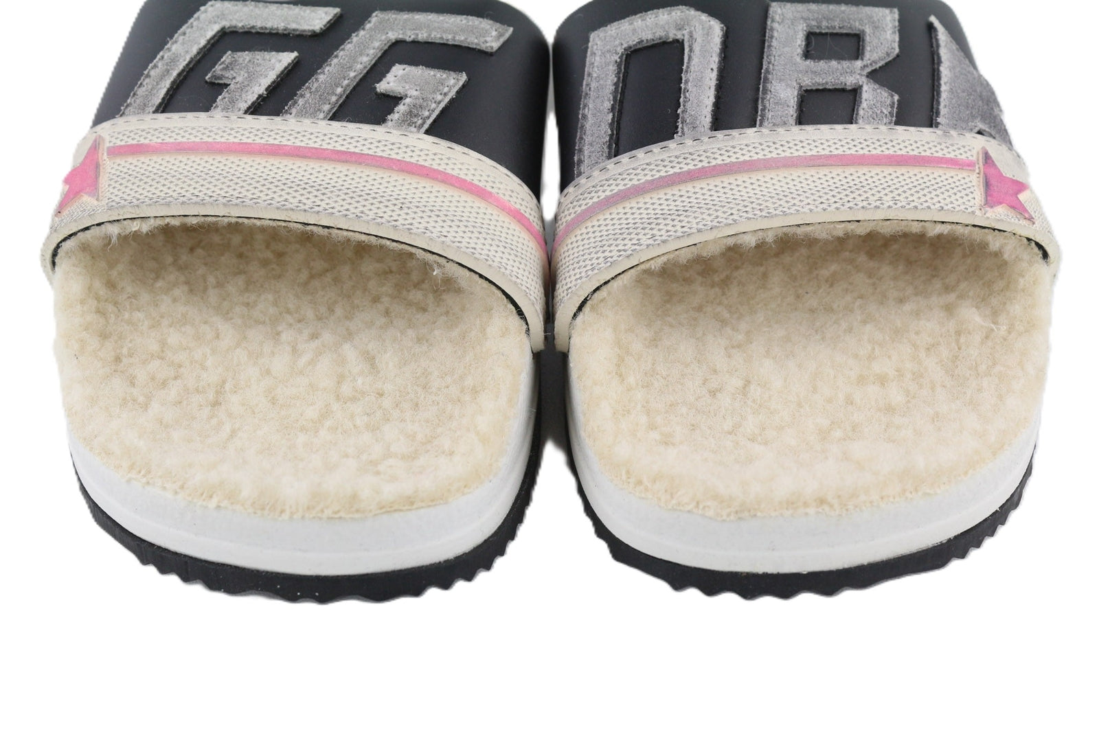 GOLDEN GOOSE Poolstar moteriškos šlepetės, 39 cm, baltos, smėlio spalvos, dirbtinio kailio, užsegamos. 