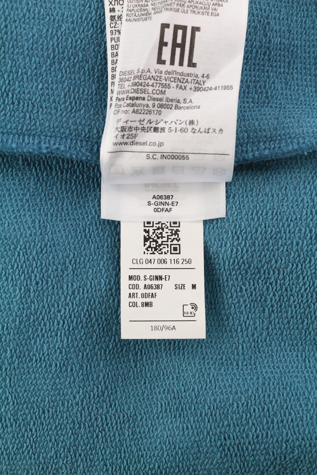 DIESEL S-Ginn-E7 vyriškas džemperis M, mėlynas, megztinis ilgomis rankovėmis, apvalia apykakle, rekomenduojama kaina – 175 € 