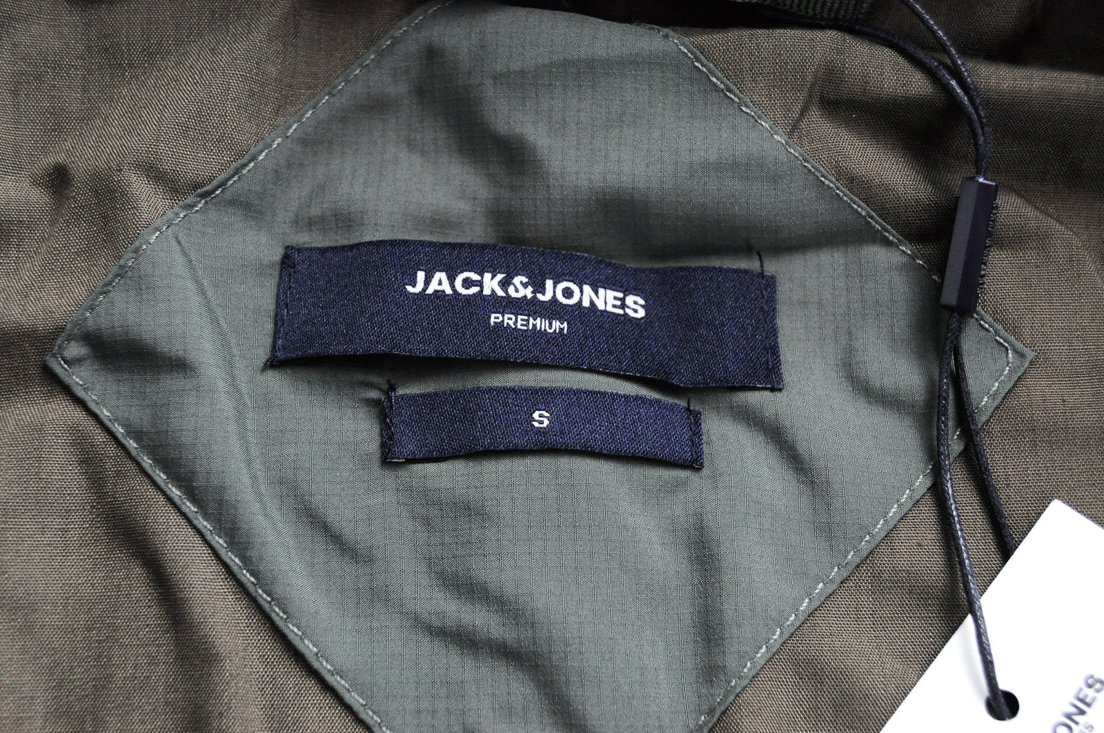 Vyriška JACK &amp; JONES Jprflight striukė S, žalia, lengva, su užtrauktuku 