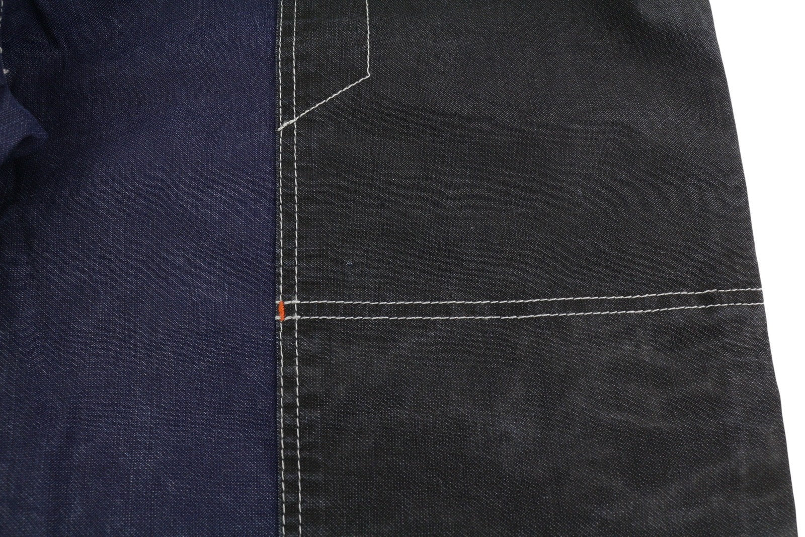 DIESEL D-Franky Carp Jogg 0EEAW vyriški džinsai W38 tiesaus kirpimo su tampriu užtrauktuku, rekomenduojama kaina – 200 € 