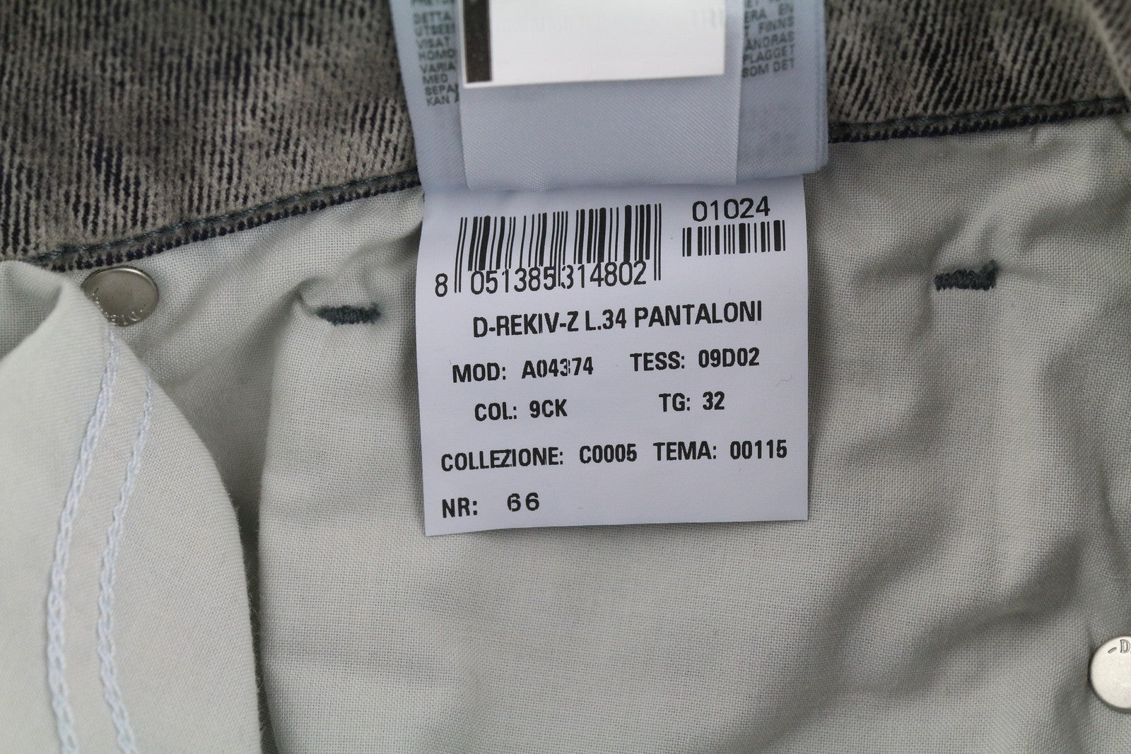 DIESEL D-Rekiv-Z 09D02 vyriški džinsai W32/L34 įprasto kirpimo, su sagomis, skalbti, rekomenduojama mažmeninė kaina – 250 € 