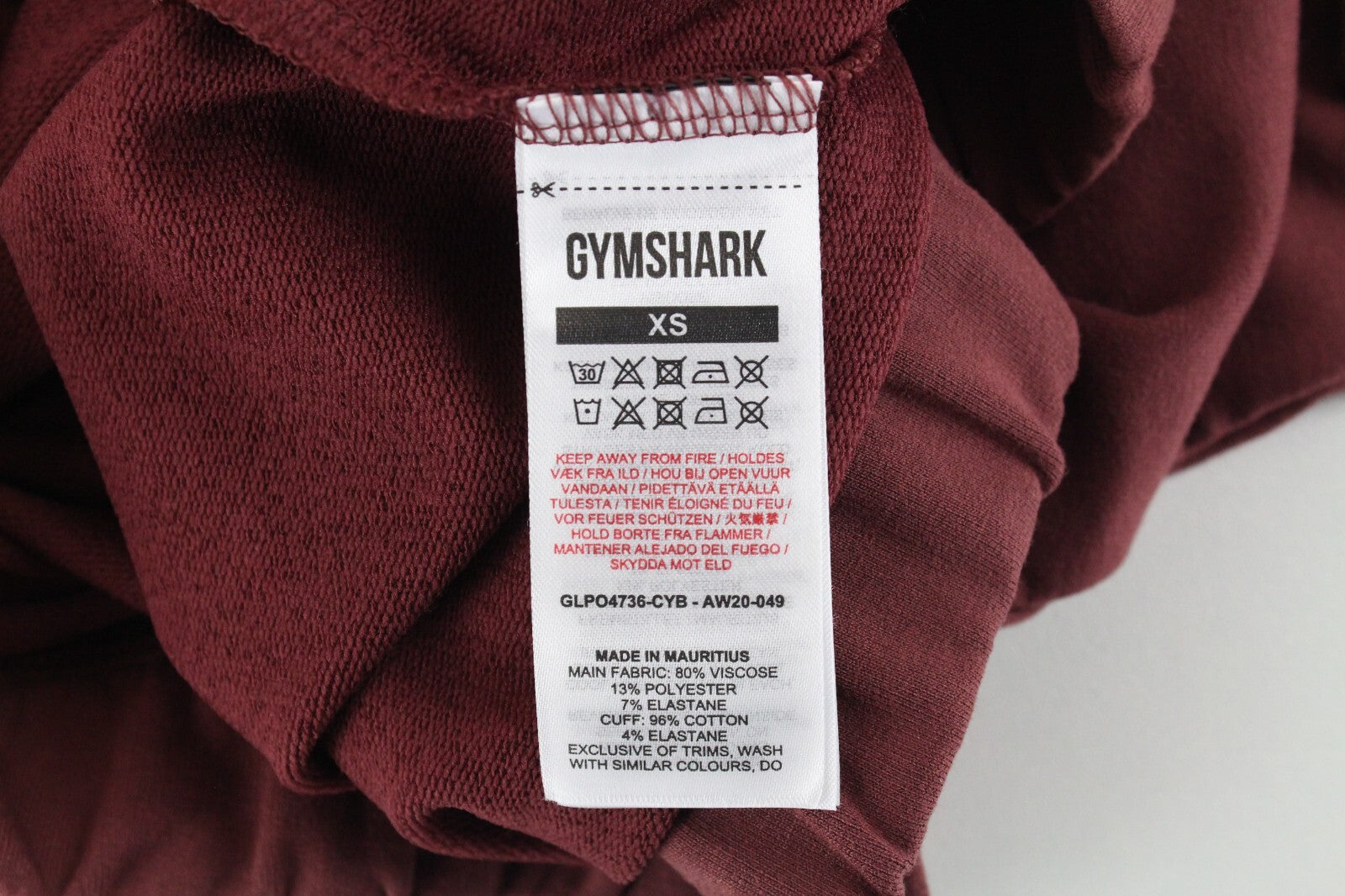 GYM SHARK moteriškas Pippa džemperis XS dydžio vyšnių rudos spalvos ilgomis rankovėmis, tamprus sportinis trumpas džemperis 