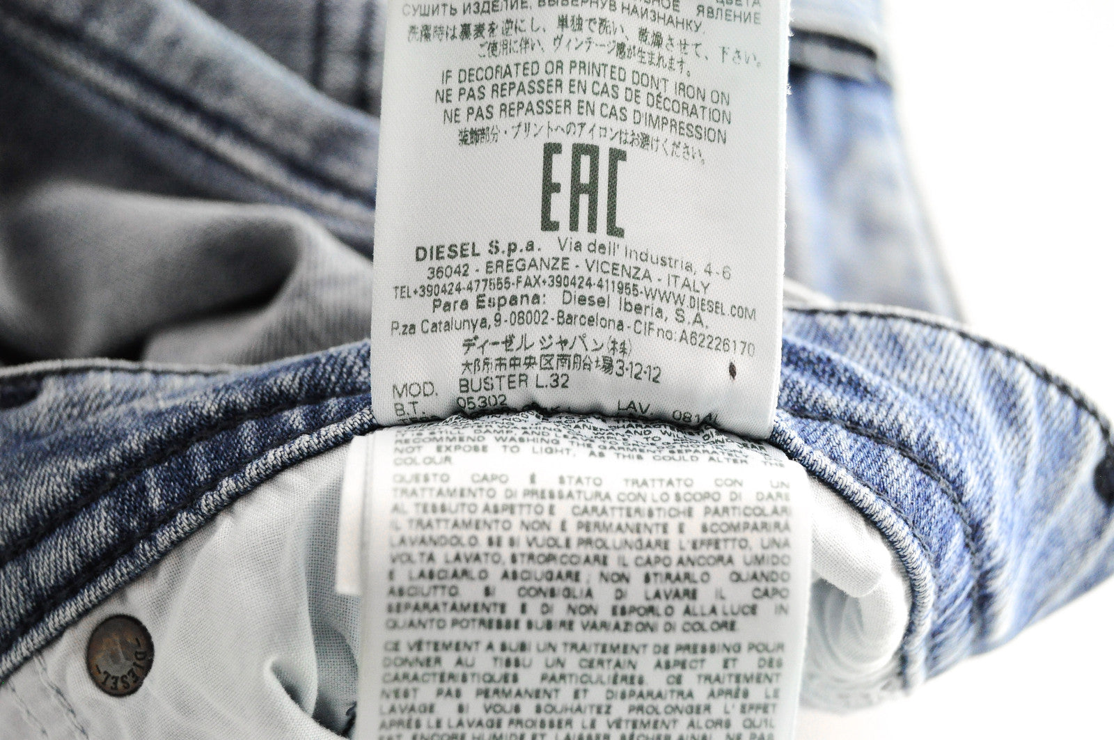DIESEL Buster 081AL vyriški džinsai W27/L32 mėlyni, siaurėjantys, tamprūs 