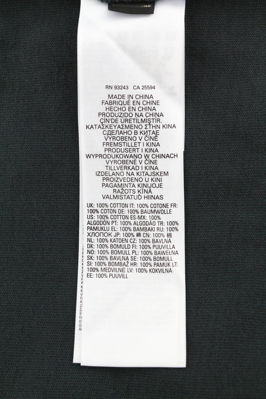 DIESEL S-Aragon vyriškas džemperis XL dydžio, juodas, su puse užtrauktuko, su raišteliu, rekomenduojama kaina – 175 € 