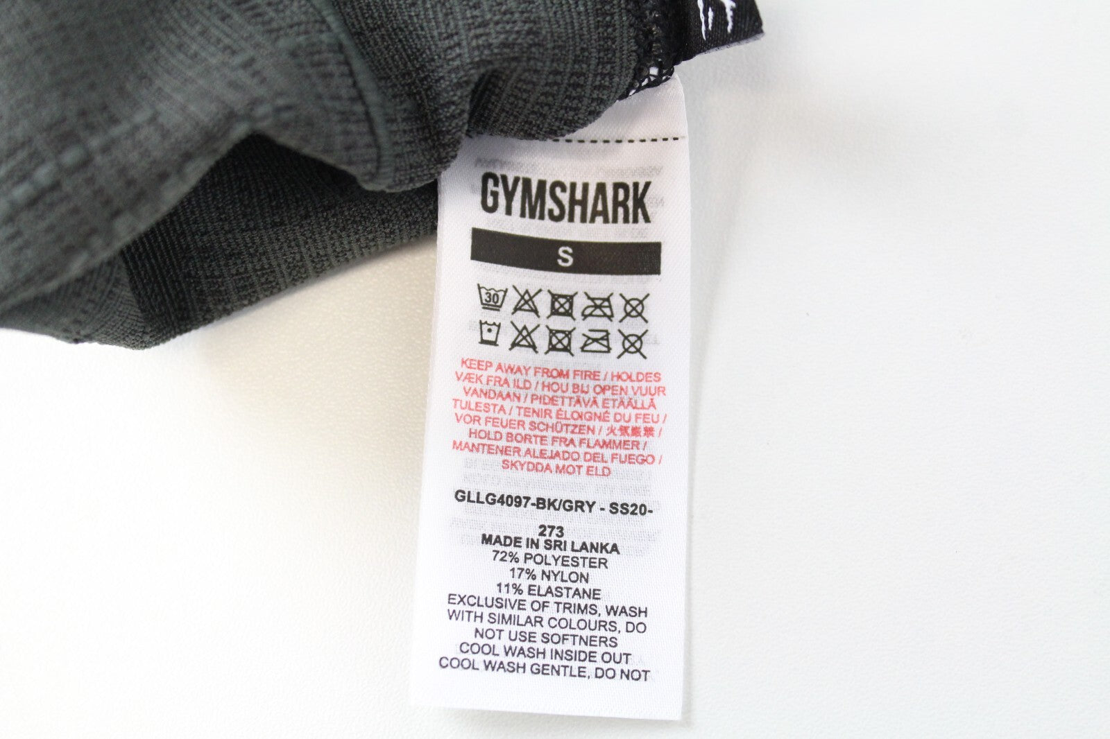 GYM SHARK moteriškos tamprės S dydžio tamsiai pilkos raštuotos sportinės aprangos tamprūs logotipas 