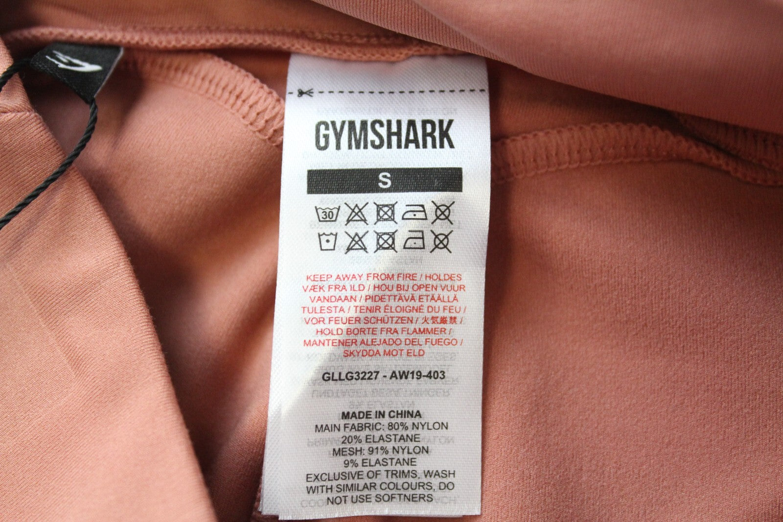 GYM SHARK moteriškos tamprės su rožinėmis lazeriu pjaustytomis tampriomis sportinės aprangos tampriomis timpomis. 