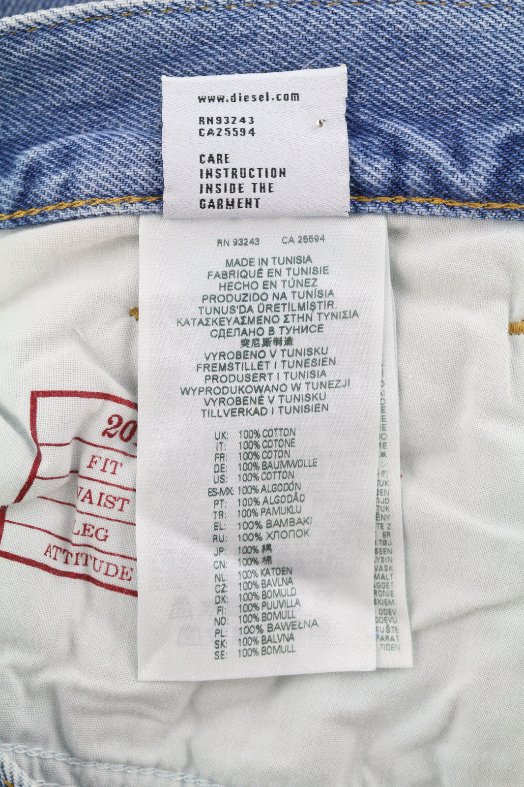 DIESEL 2010 9C16S vyriški džinsai W32/L32 laisvo kirpimo, vidutinio juosmens, tiesaus kirpimo, rekomenduojama mažmeninė kaina – 160 € 