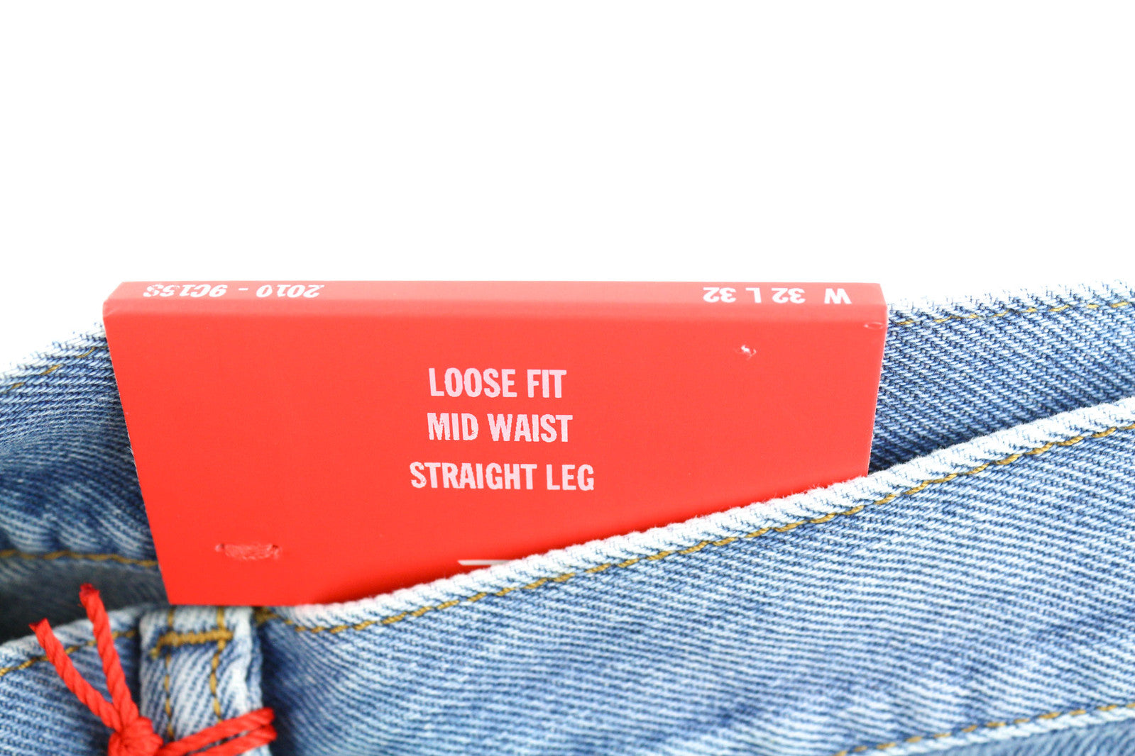 DIESEL 2010 9C16S vyriški džinsai W32/L32 laisvo kirpimo, vidutinio juosmens, tiesaus kirpimo, rekomenduojama mažmeninė kaina – 160 € 