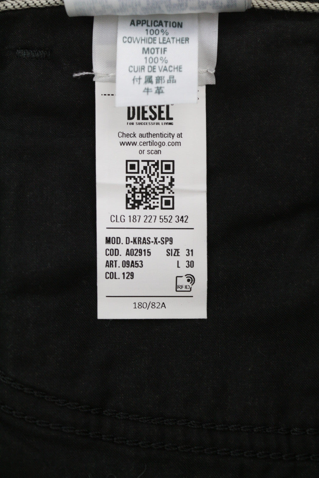 DIESEL D-Kras 09A53 vyriški džinsai W31/L30 Sim Fit dažyto stiliaus, rekomenduojama kaina – 220 €, šviesaus džinso spalvos. 