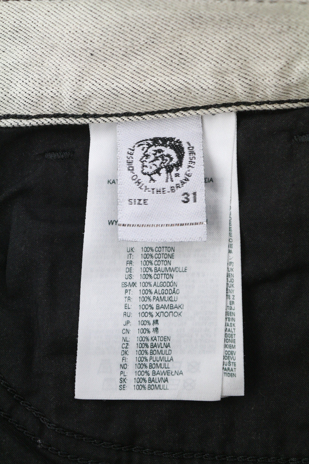 DIESEL D-Kras 09A53 vyriški džinsai W31/L30 Sim Fit dažyto stiliaus, rekomenduojama kaina – 220 €, šviesaus džinso spalvos. 