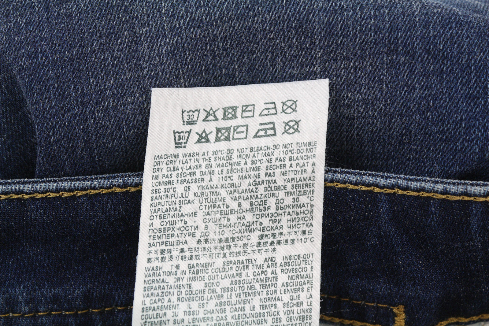 DIESEL 1979 Sleenker 09D43 vyriški džinsai W30/L34 aptempti, žemo juosmens, aptempti, rekomenduojama kaina – 150 € 