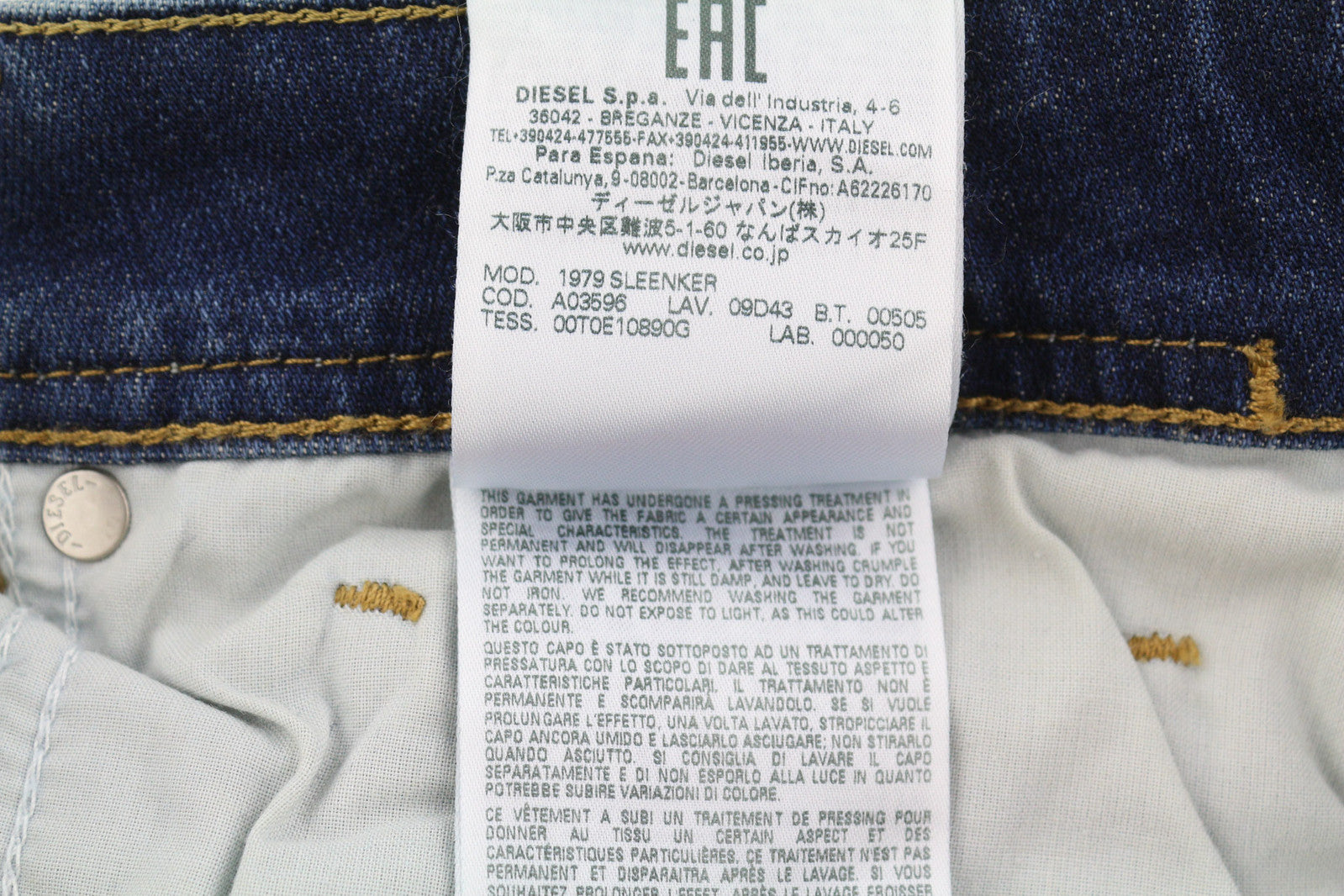 DIESEL 1979 Sleenker 09D43 vyriški džinsai W30/L34 aptempti, žemo juosmens, aptempti, rekomenduojama kaina – 150 € 