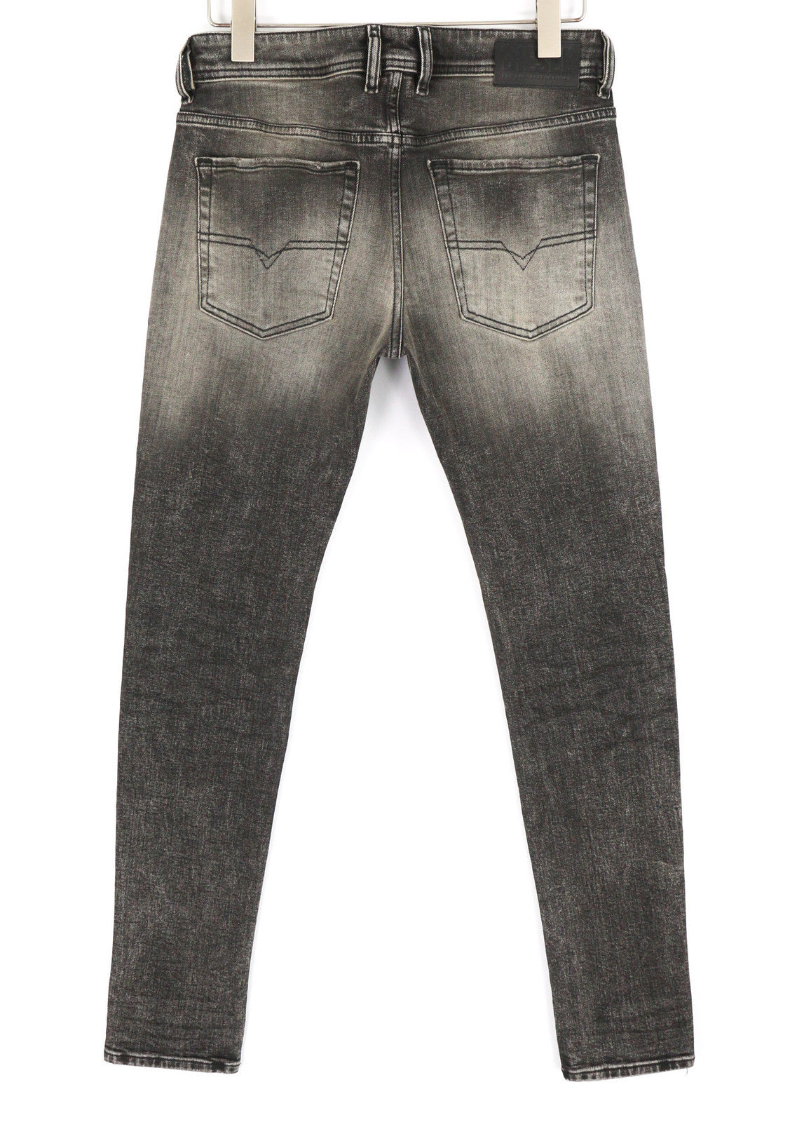 DIESEL Sleenker 009JF vyriški džinsai W32/L32 aptempti, tamprūs, su gobtuvu, rekomenduojama kaina – 200 € 