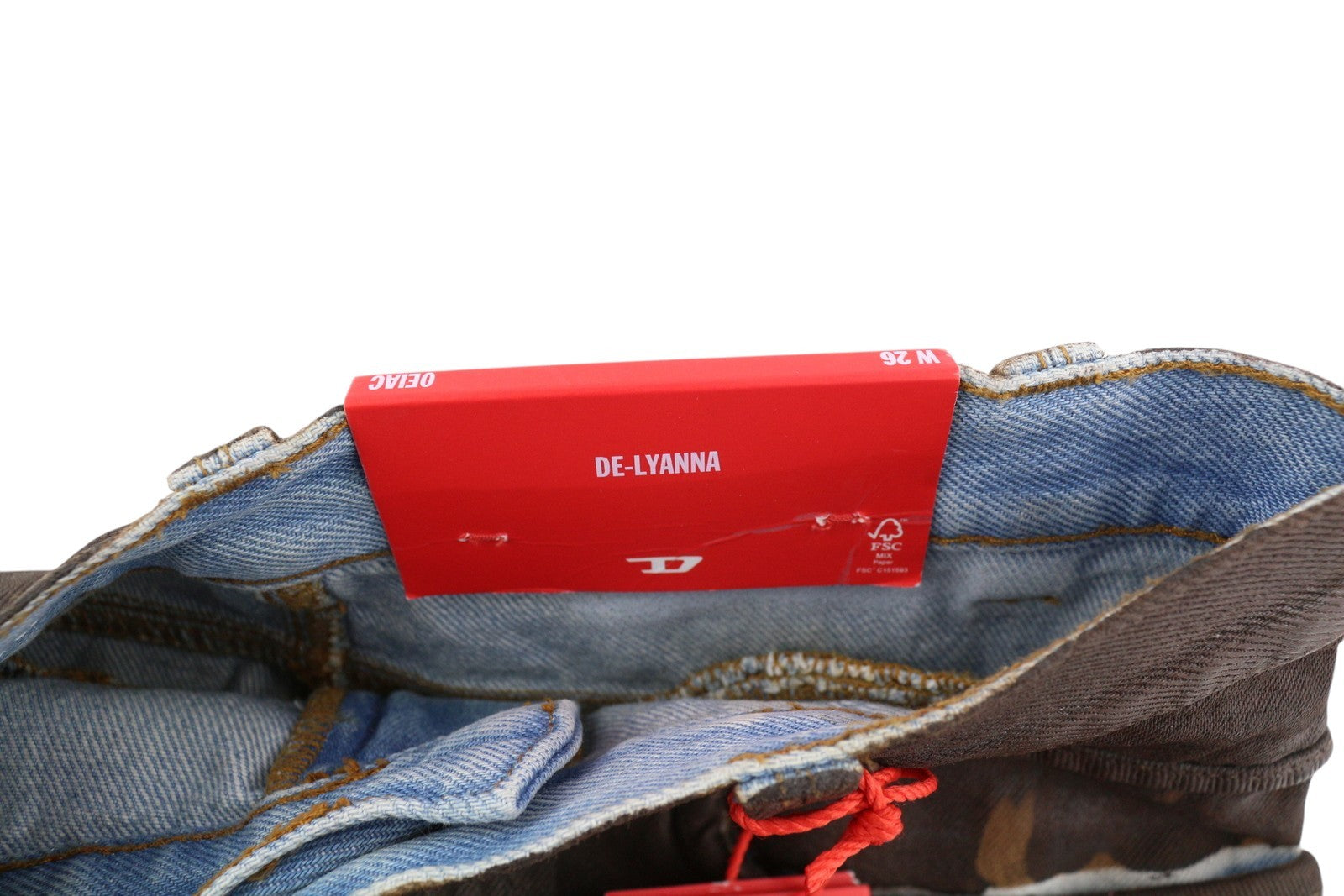 DIESEL De-Lyanna 0EIAC moteriškas sijonas W26 rudas dengtas blizgus džinsinis mini sijonas su užtrauktuku, rekomenduojama kaina – 295 € 